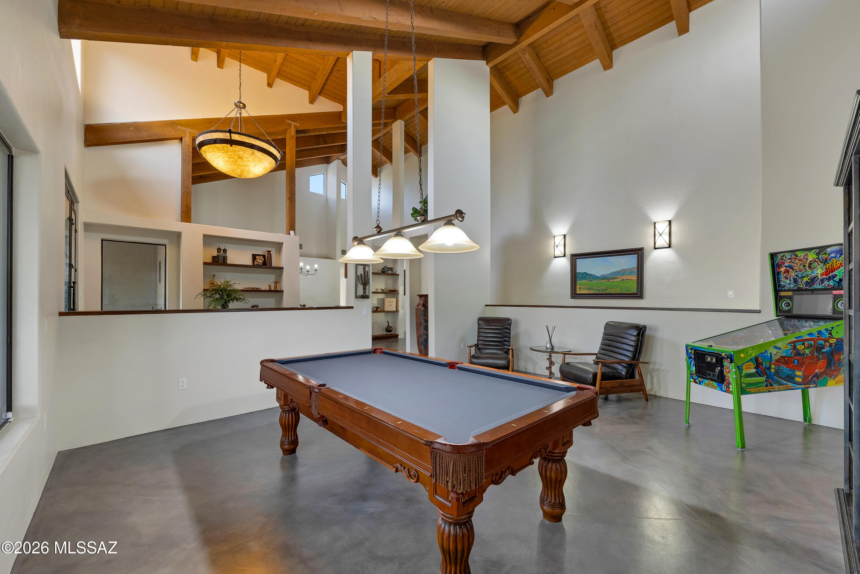 6780 N Calle Lomita