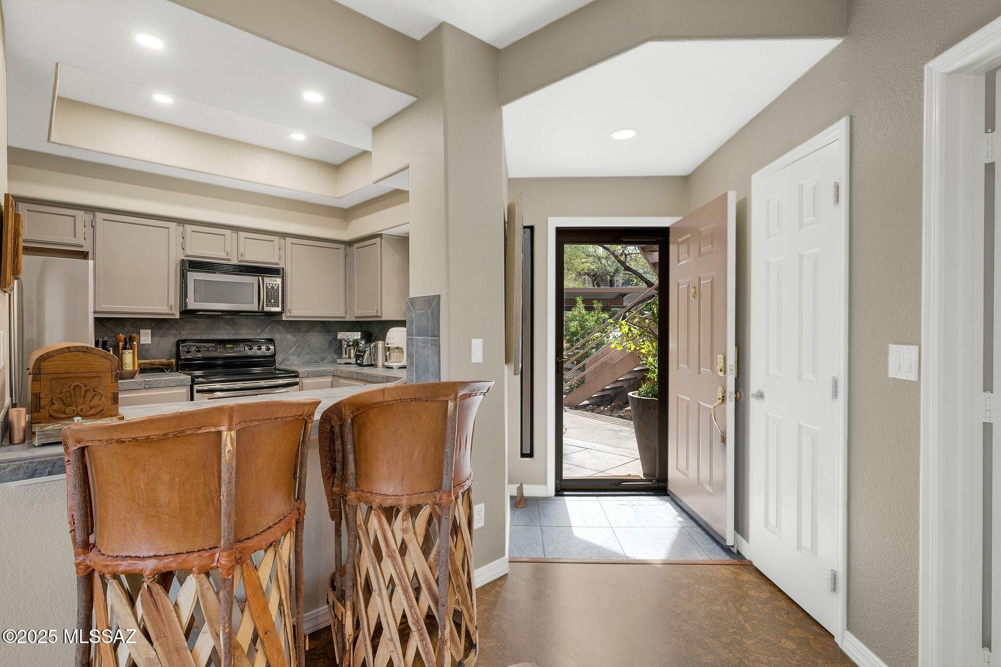 6655 N Canyon Crest Drive 23102