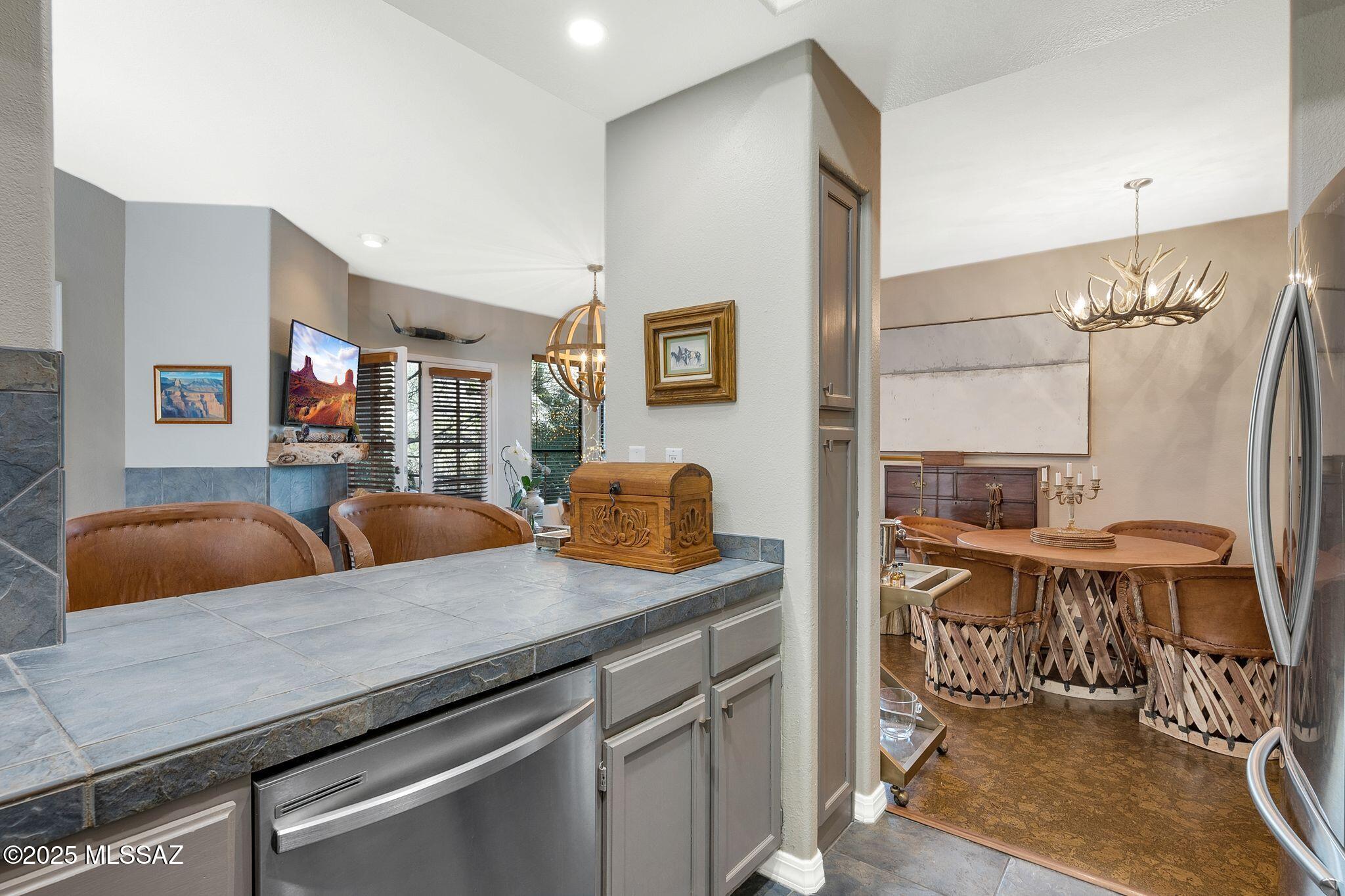 6655 N Canyon Crest Drive 23102