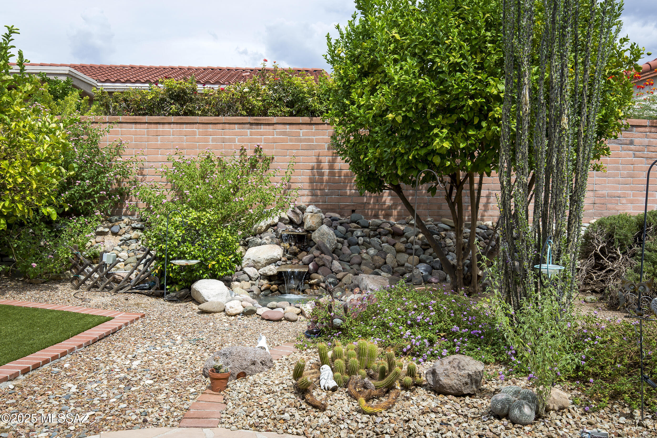 14106 N Buckingham Drive