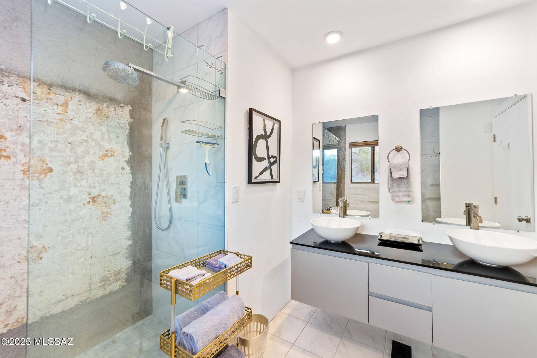 5251 E Mission Hill Drive 18 &19