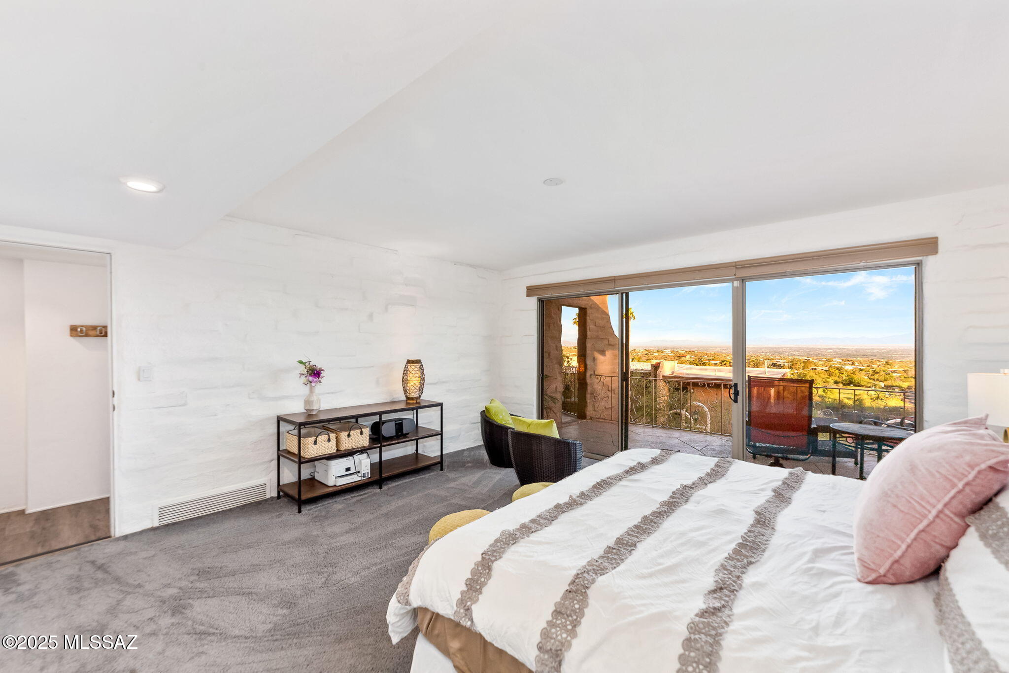 5251 E Mission Hill Drive 18 &19