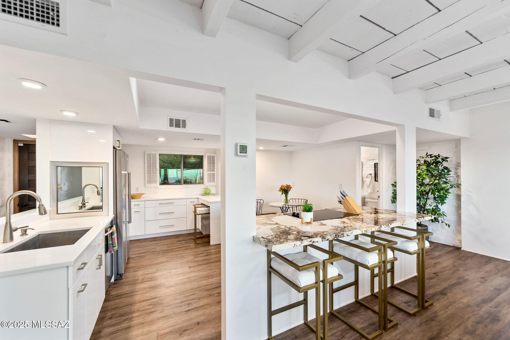 5251 E Mission Hill Drive 18 &19