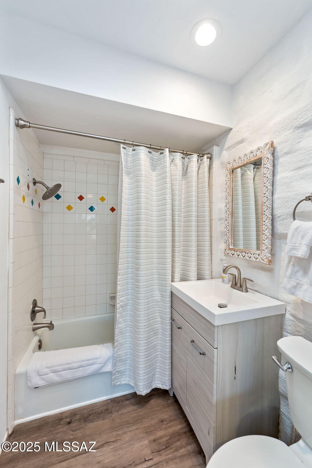 5251 E Mission Hill Drive 18 &19