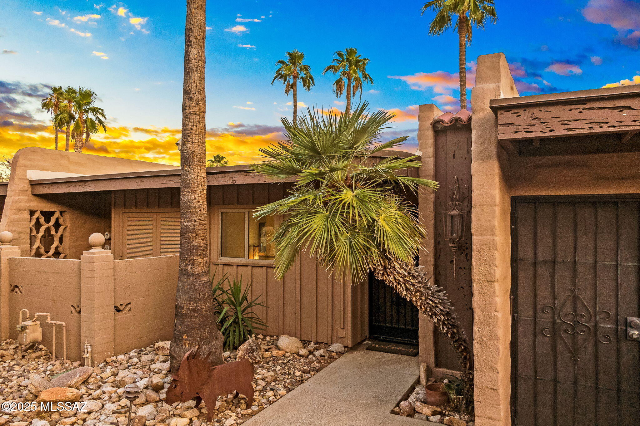 5251 E Mission Hill Drive 18 &19