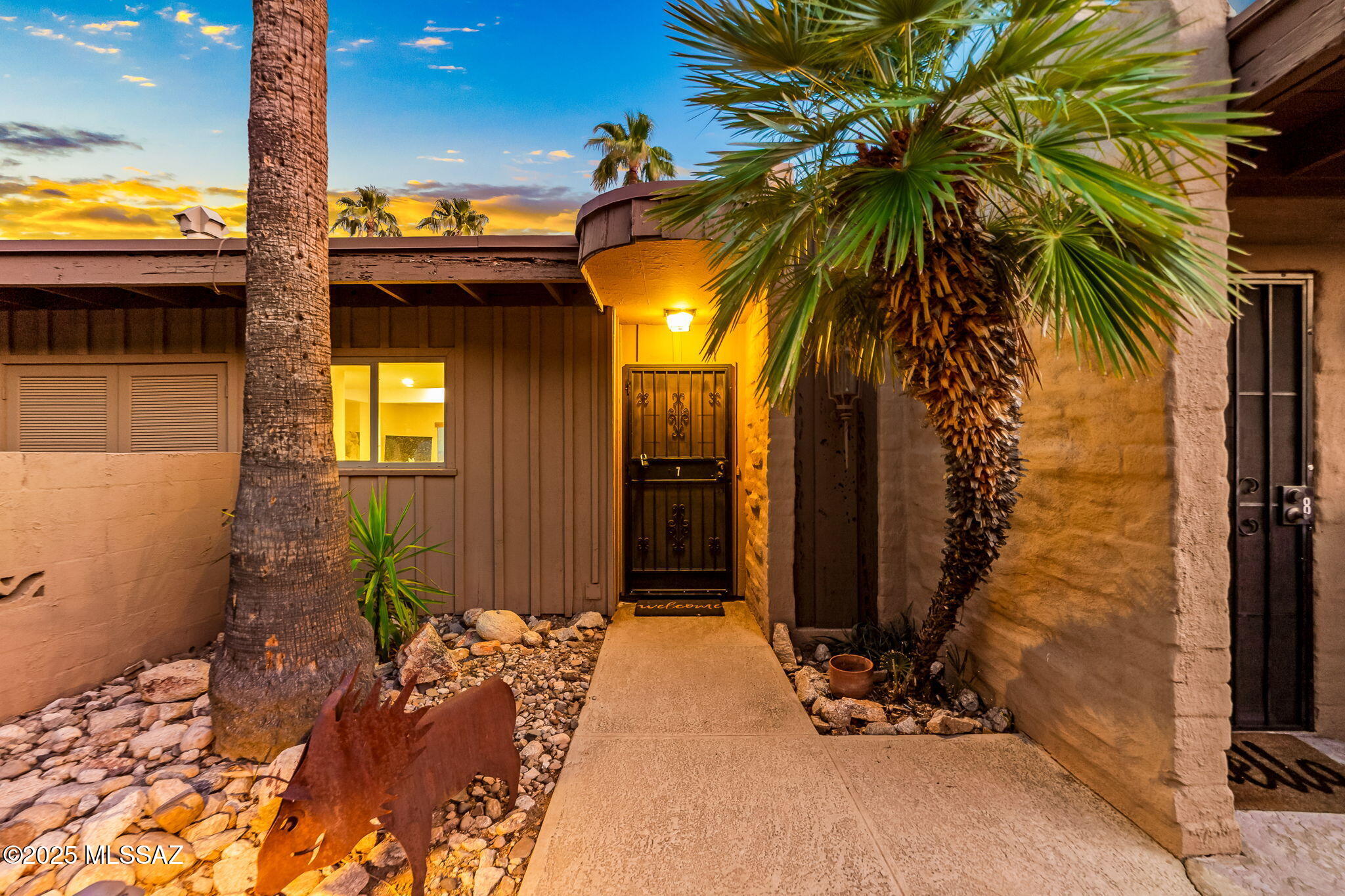 5251 E Mission Hill Drive 18 &19