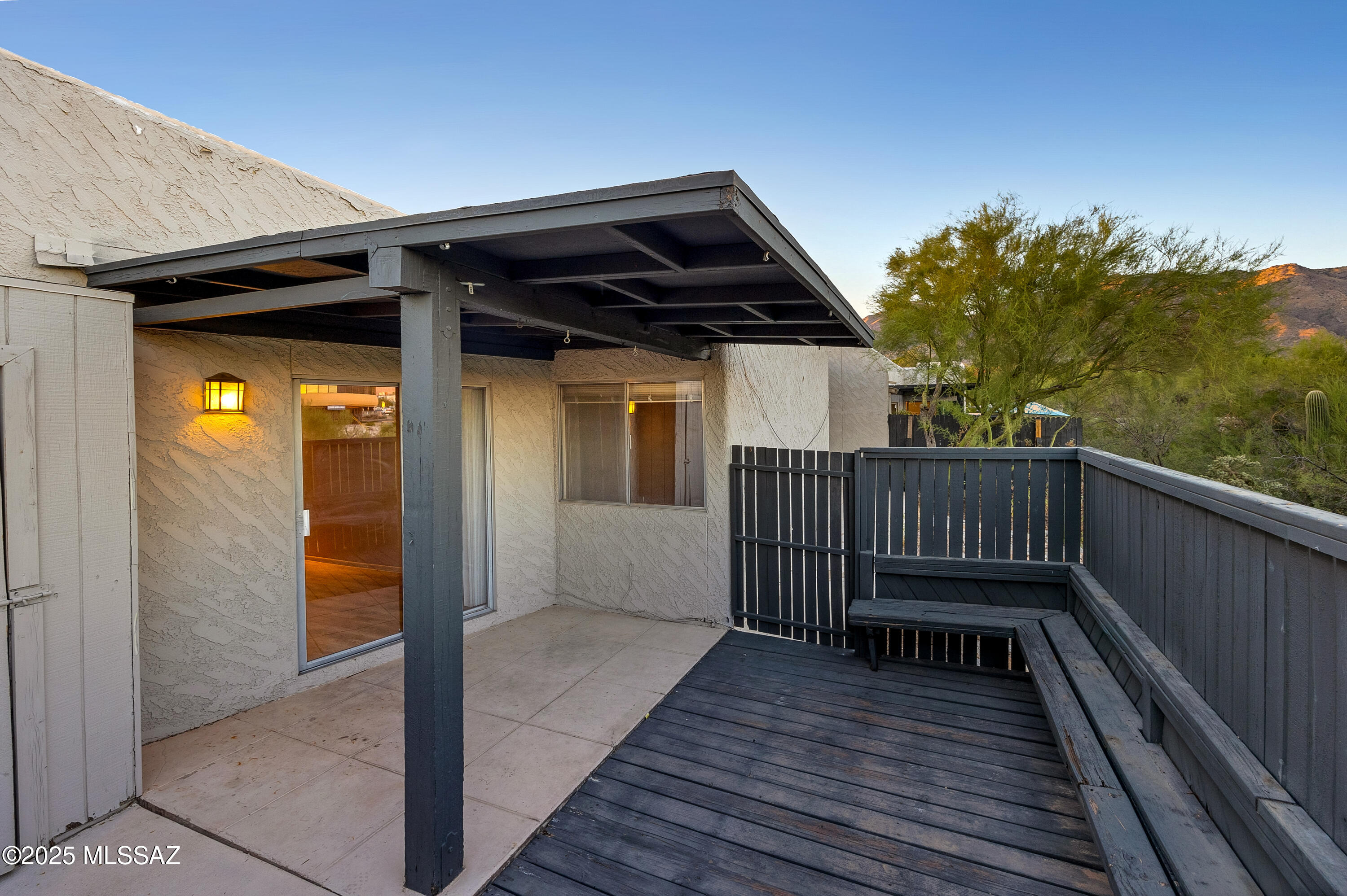 4558 E Sunrise Drive