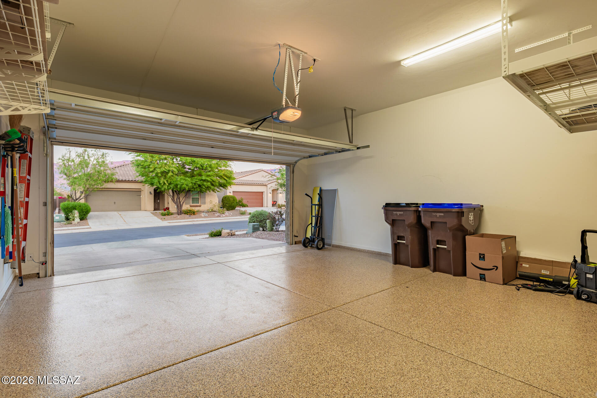 13215 N Stonecrop Lane