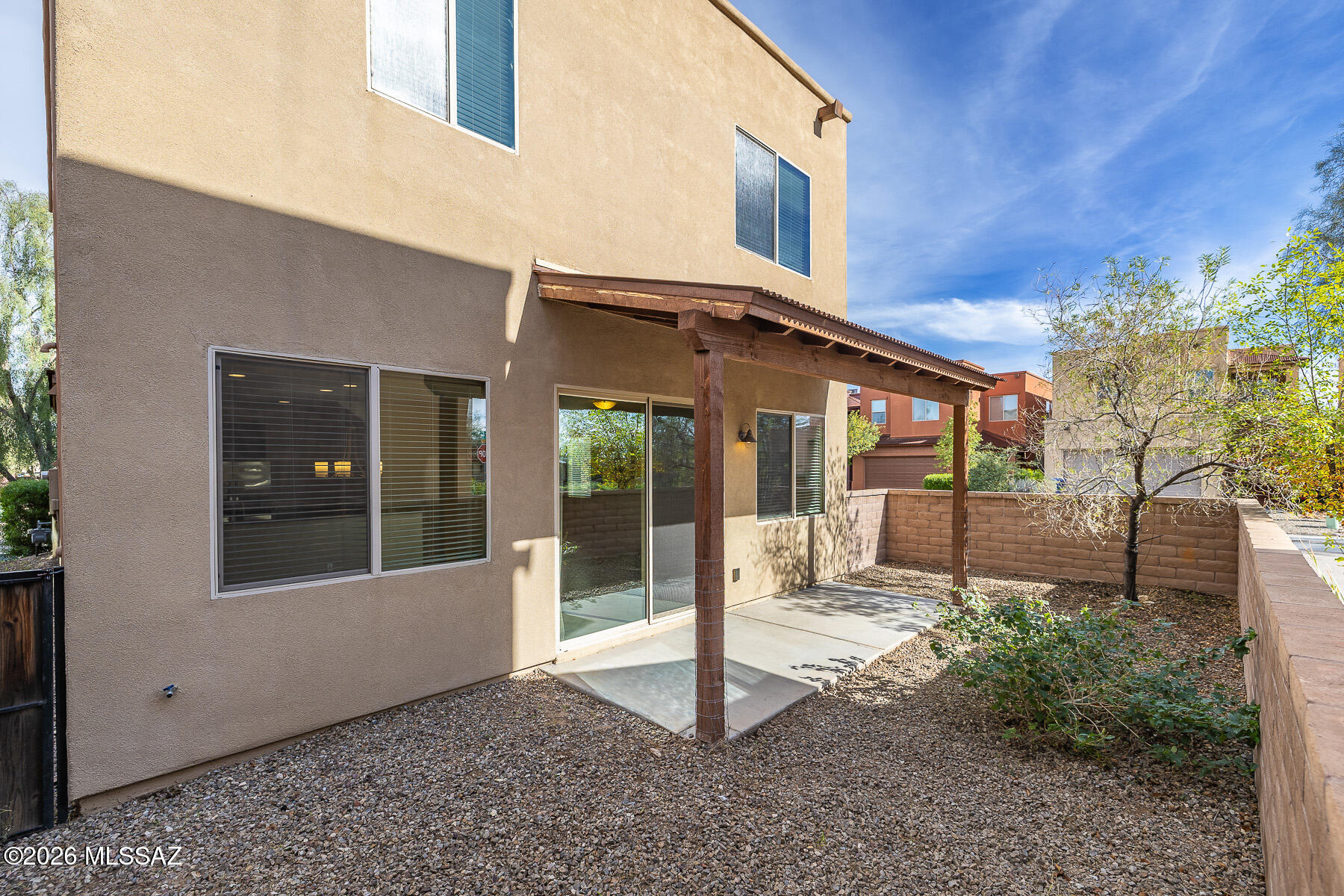 2843 N Silkie Place