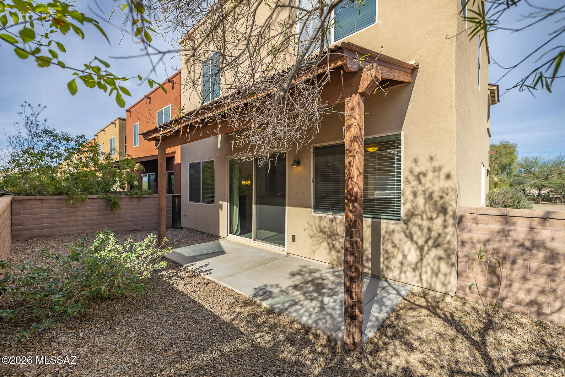 2843 N Silkie Place