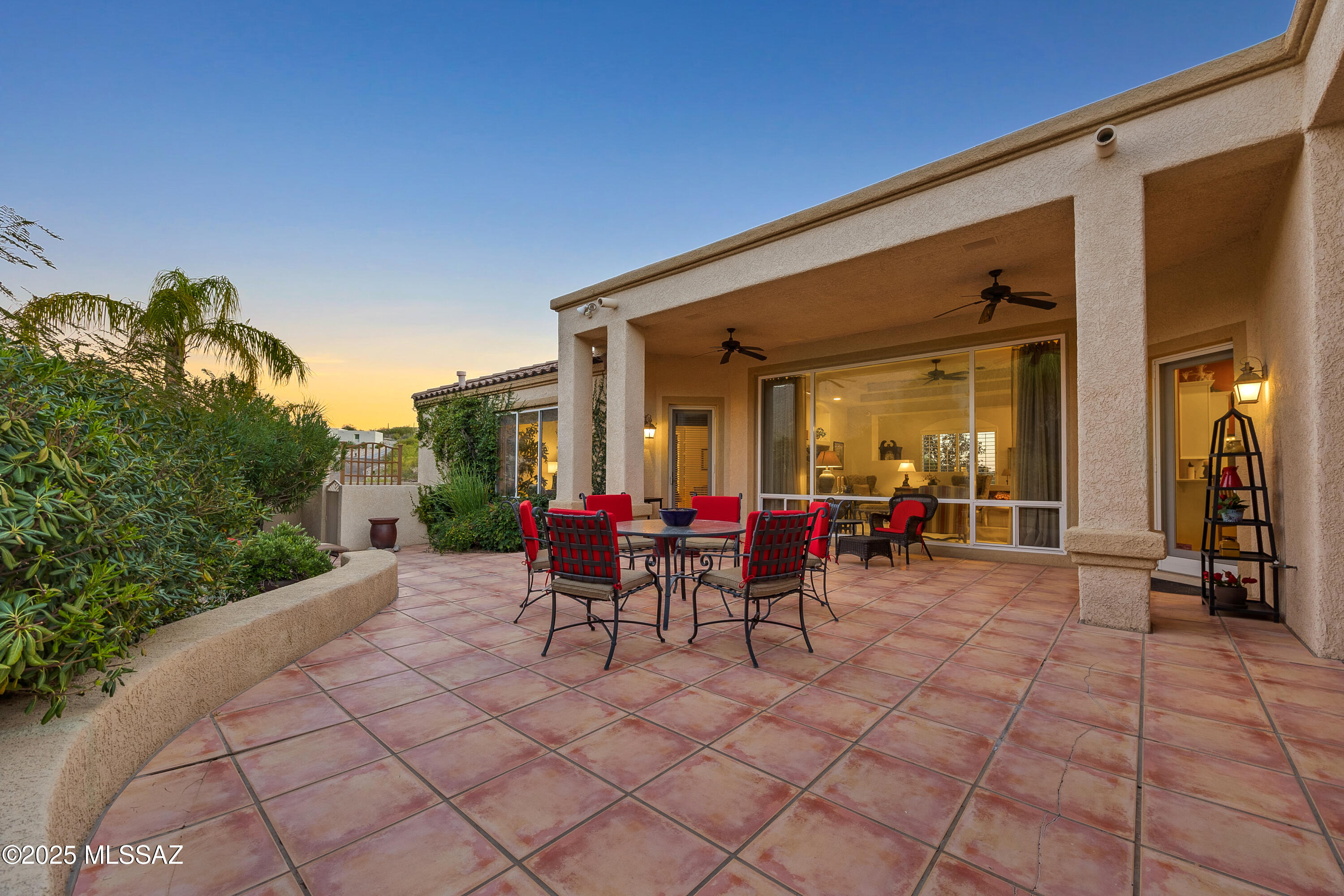 5811 E Placita Rocosa