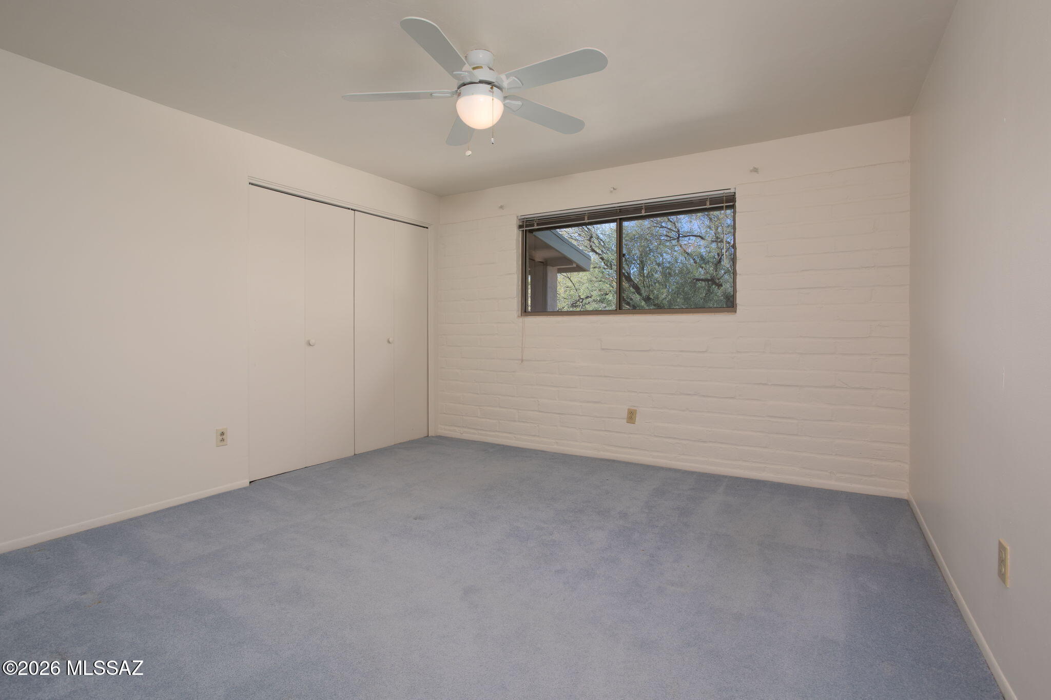 1402 N Camino Miraflores