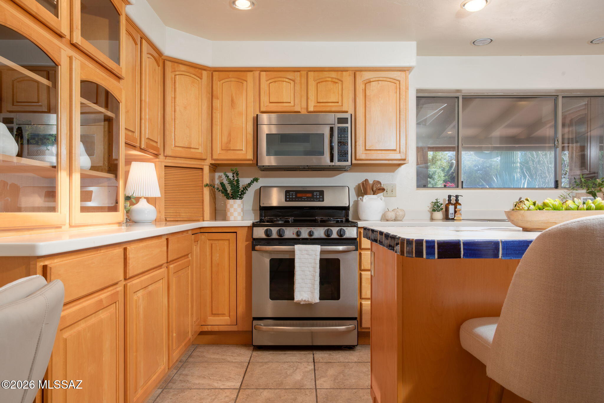 1402 N Camino Miraflores