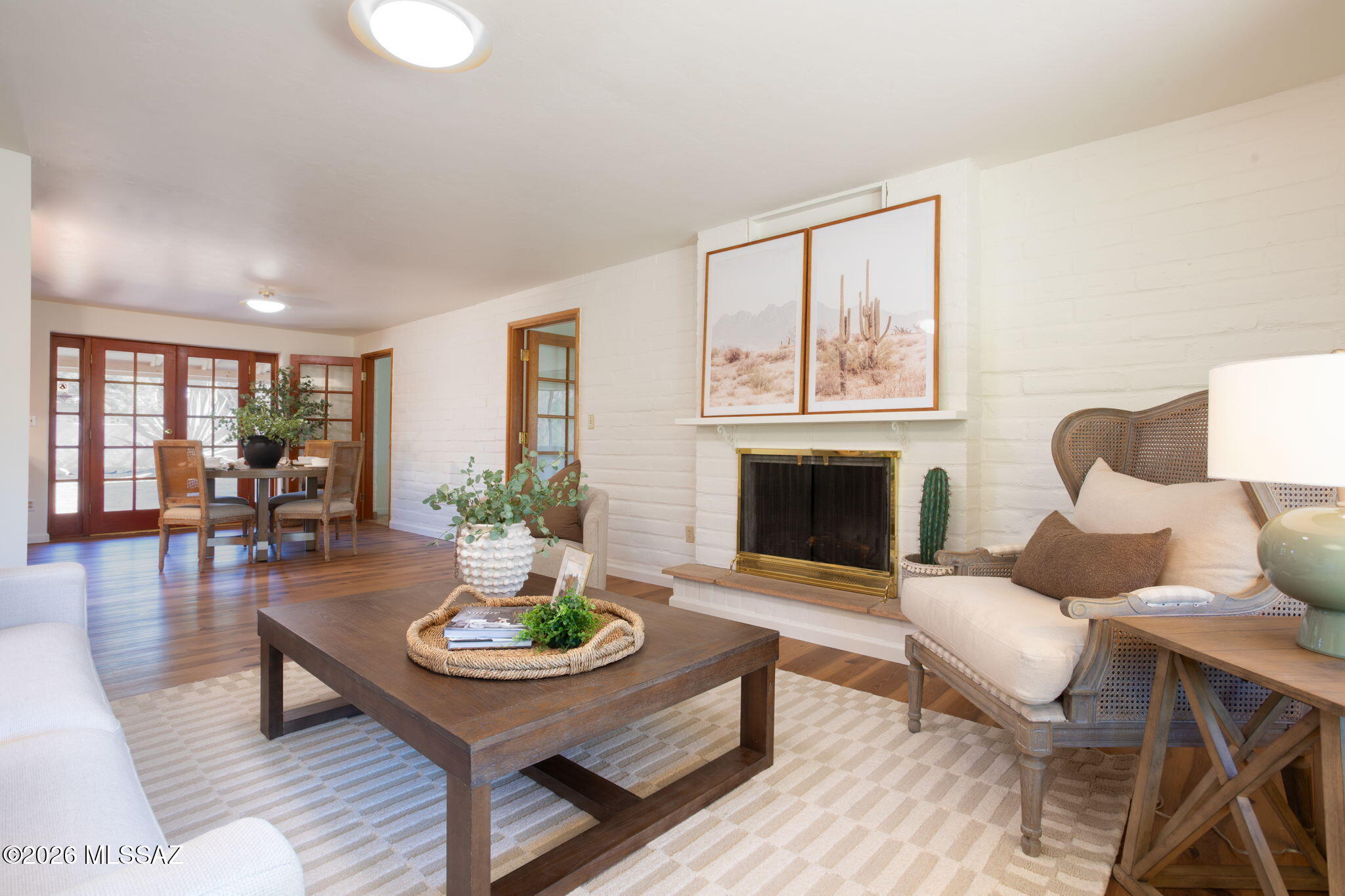 1402 N Camino Miraflores