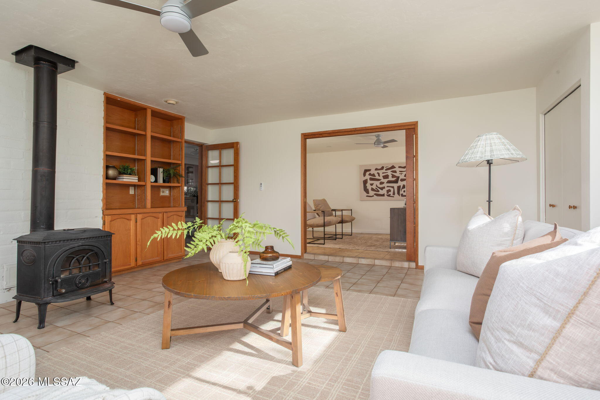1402 N Camino Miraflores