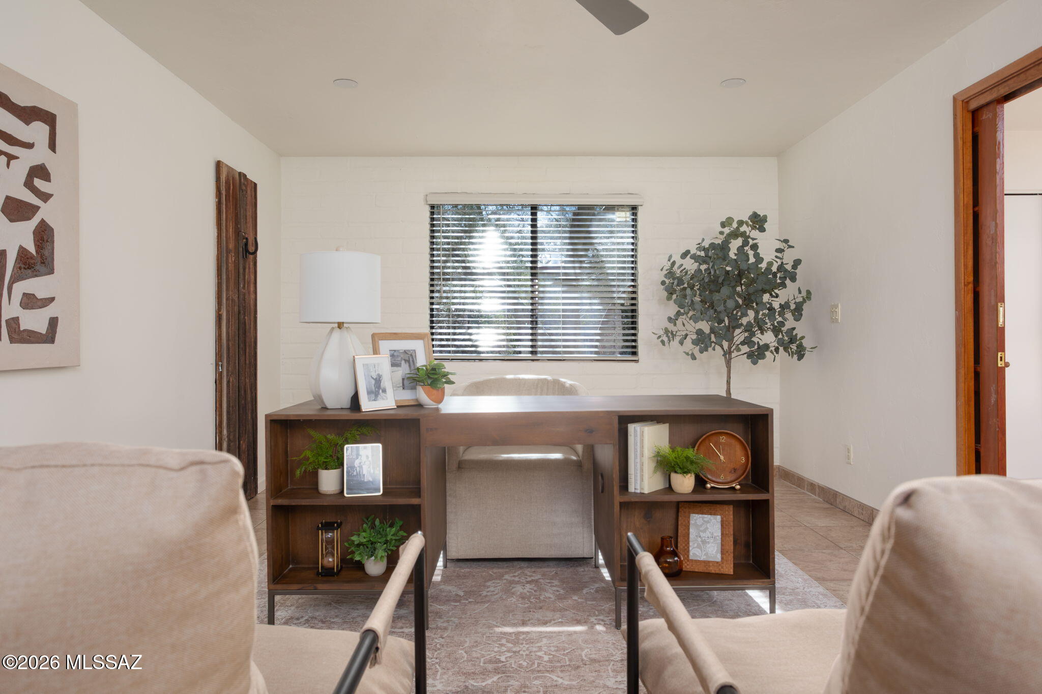 1402 N Camino Miraflores