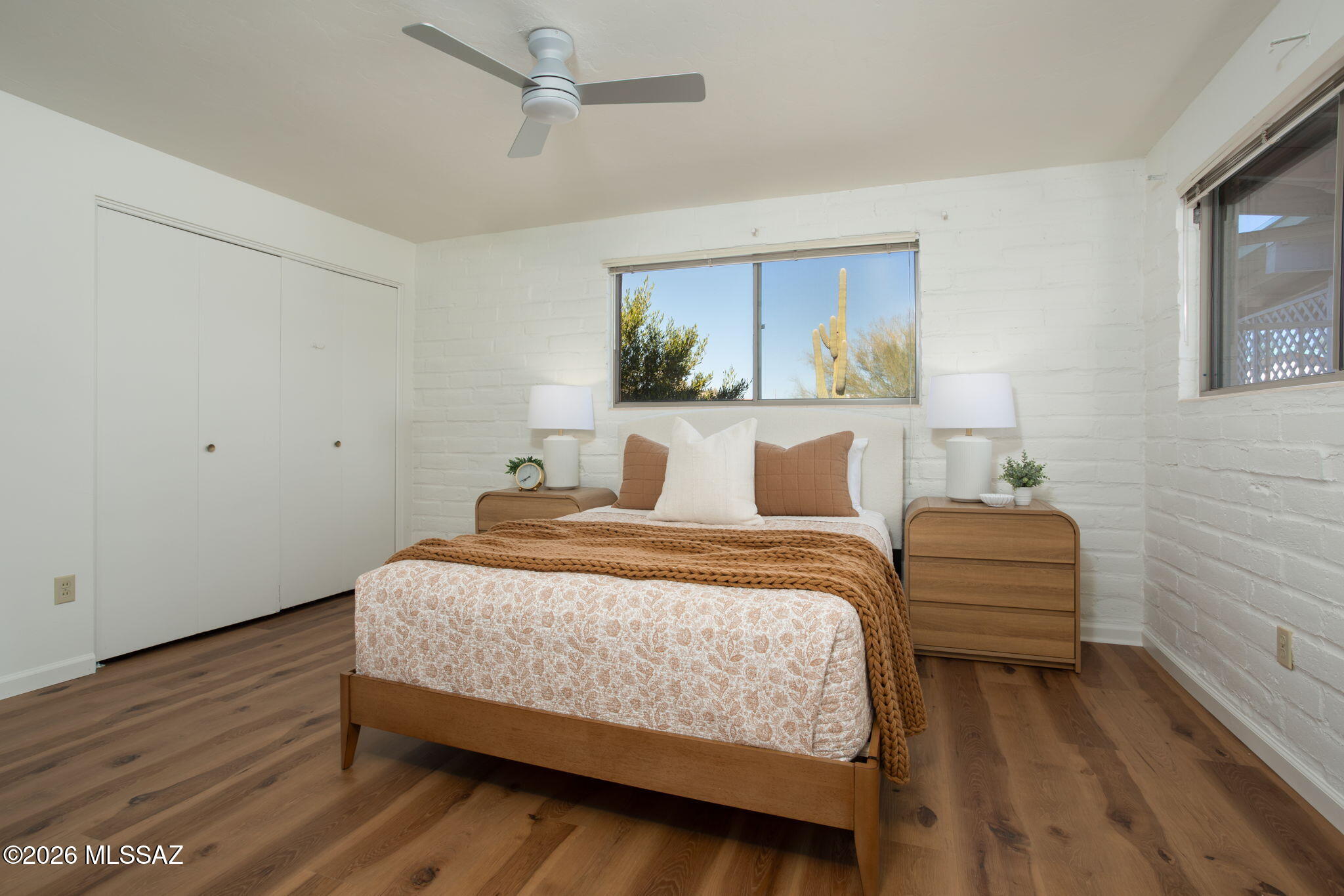 1402 N Camino Miraflores