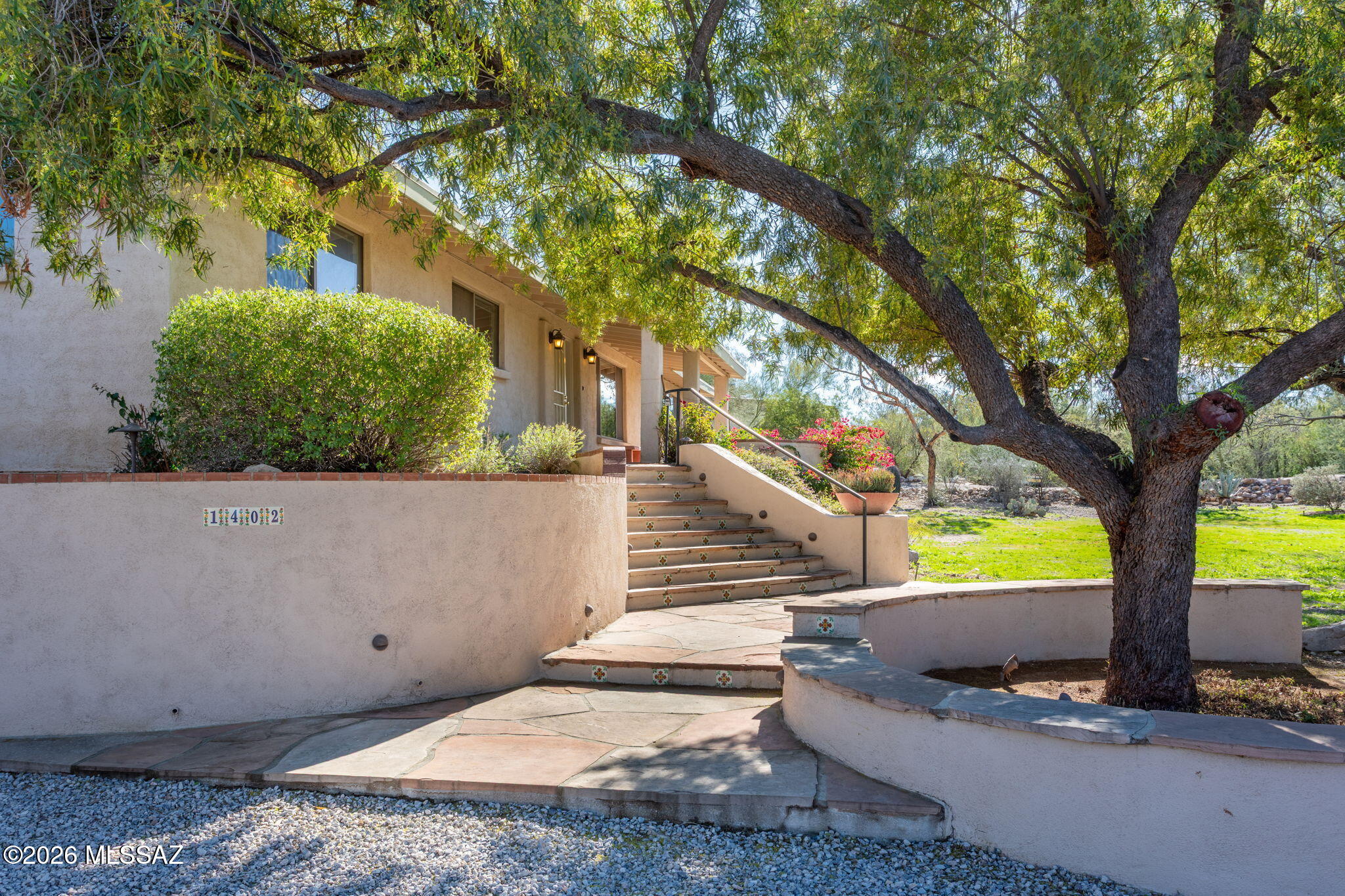 1402 N Camino Miraflores