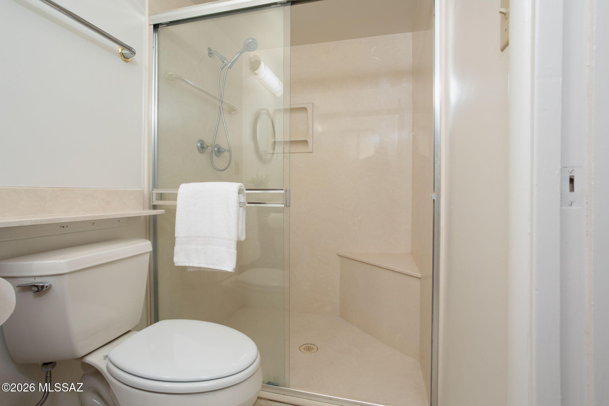 1402 N Camino Miraflores