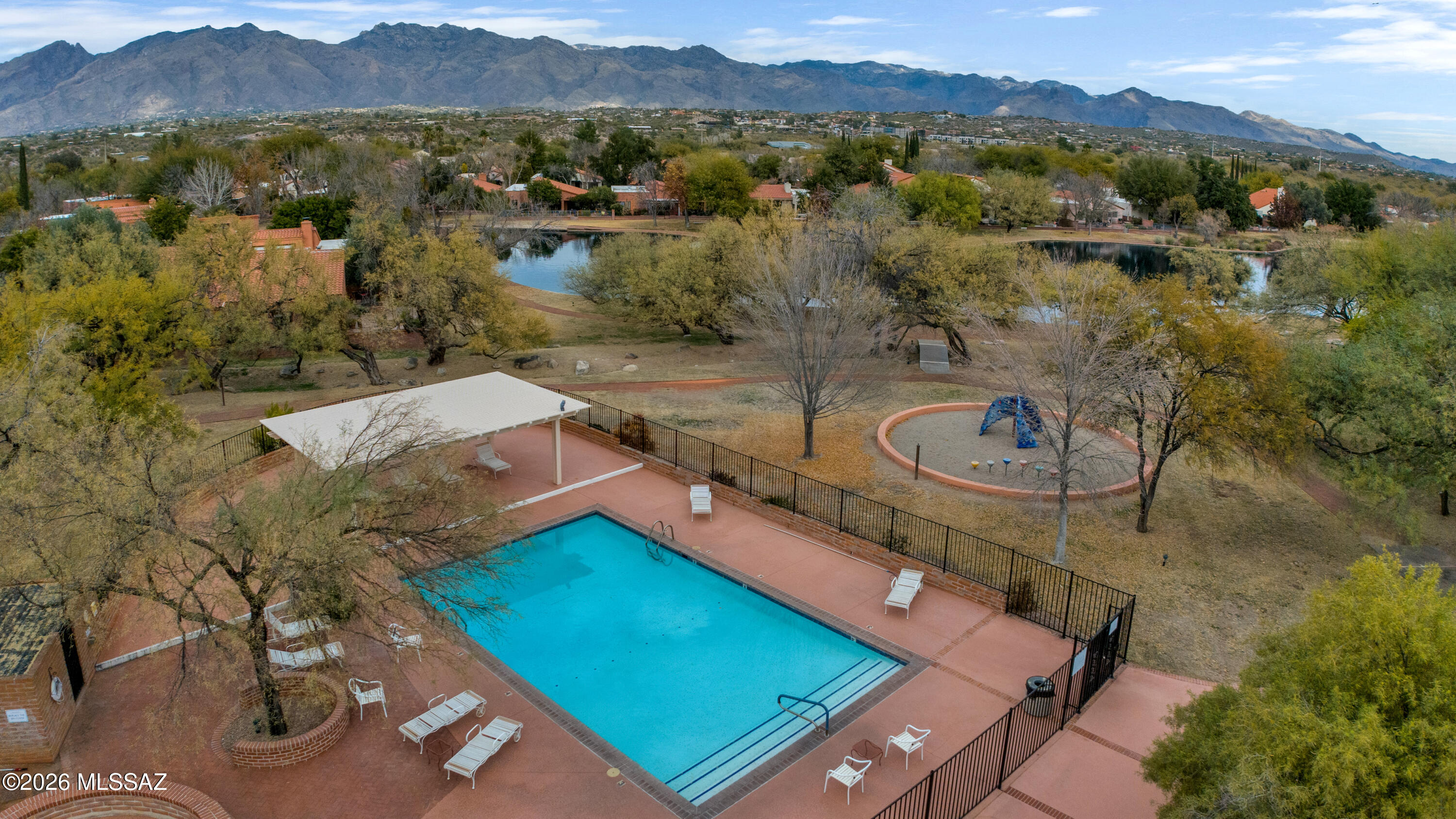 3132 N Willow Creek Drive