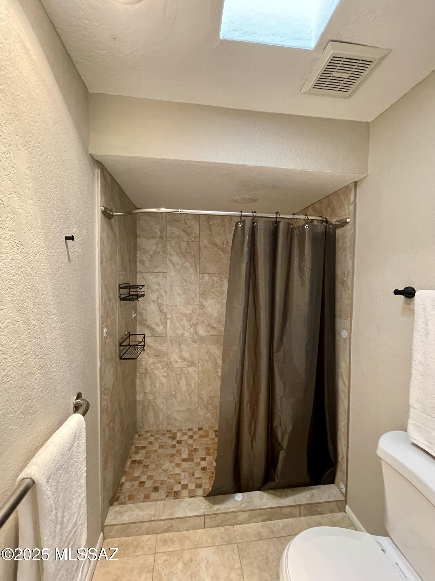 2434 N Shade Tree Circle