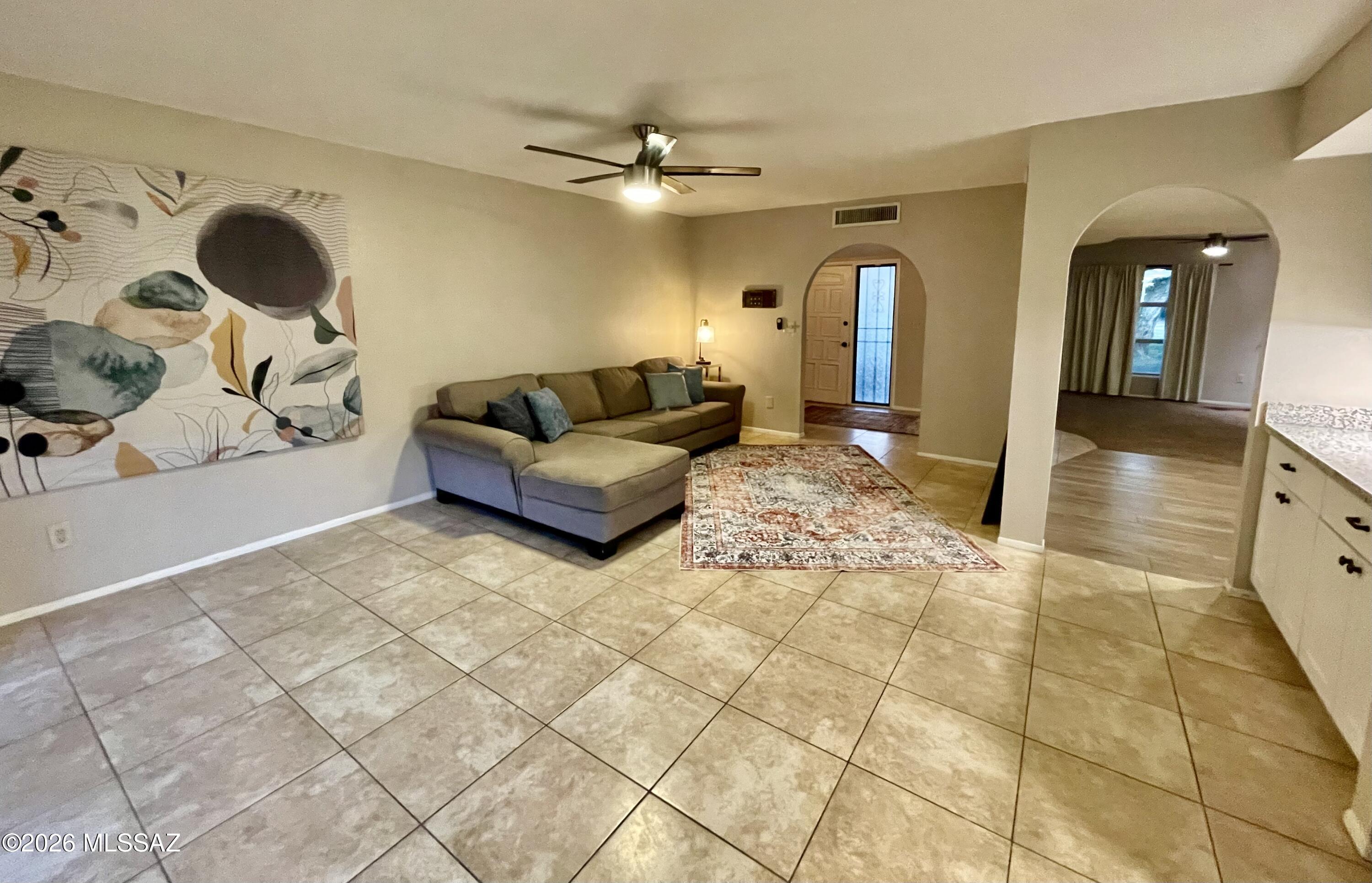 2434 N Shade Tree Circle