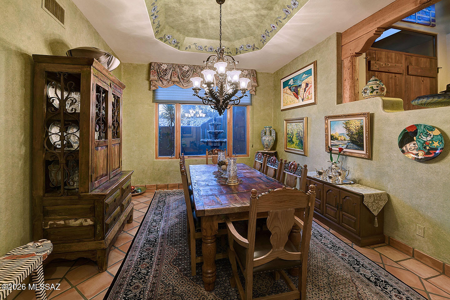 6080 N Paseo Valdear
