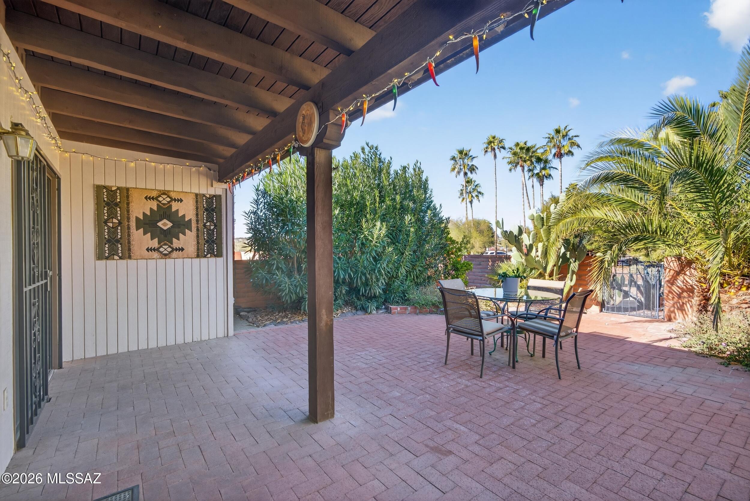 8641 N Candlewood Loop