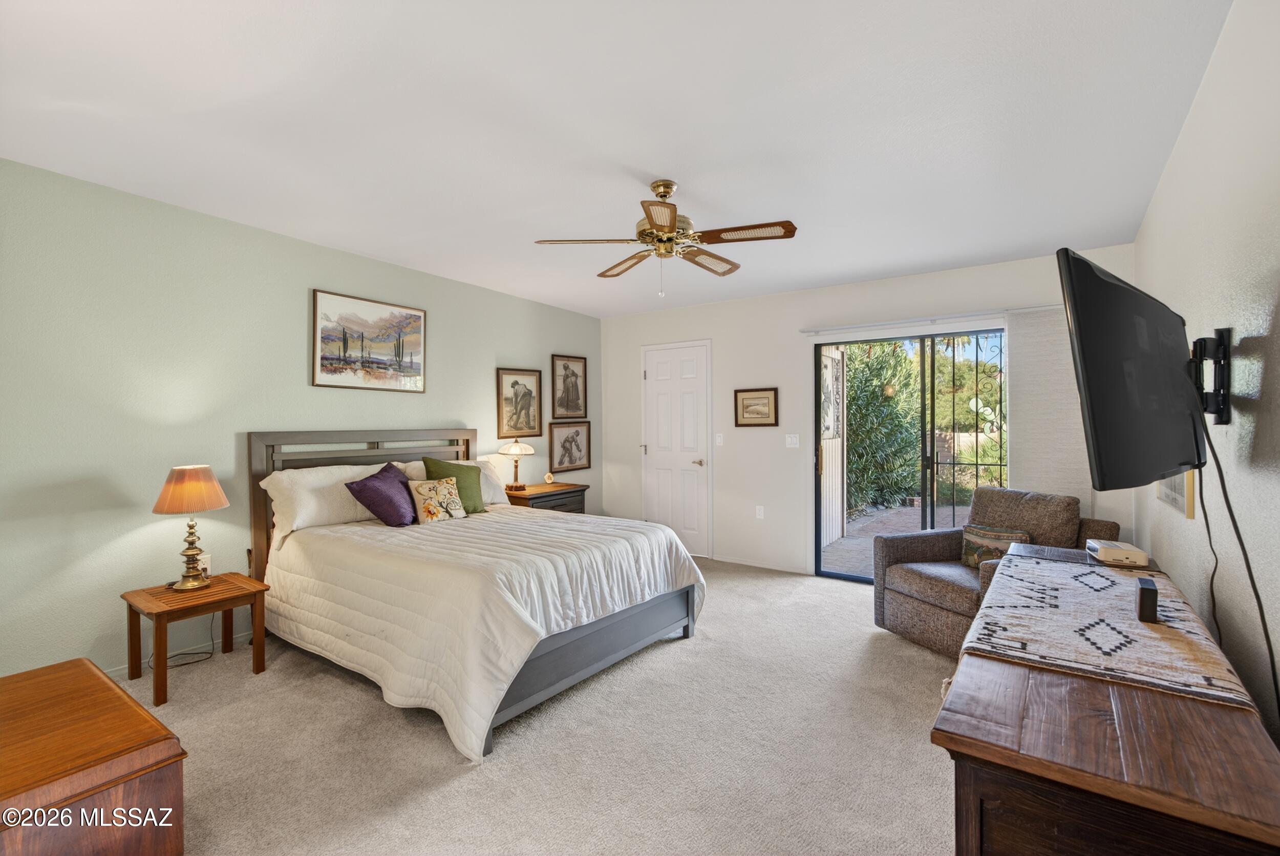 8641 N Candlewood Loop