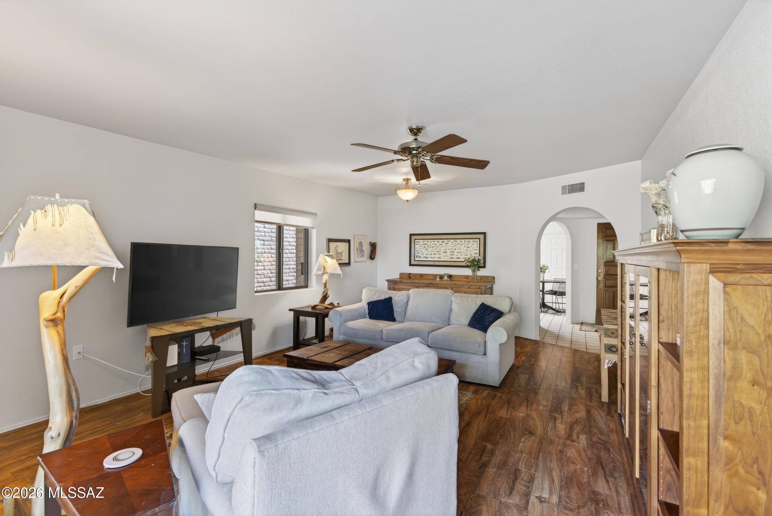 8641 N Candlewood Loop