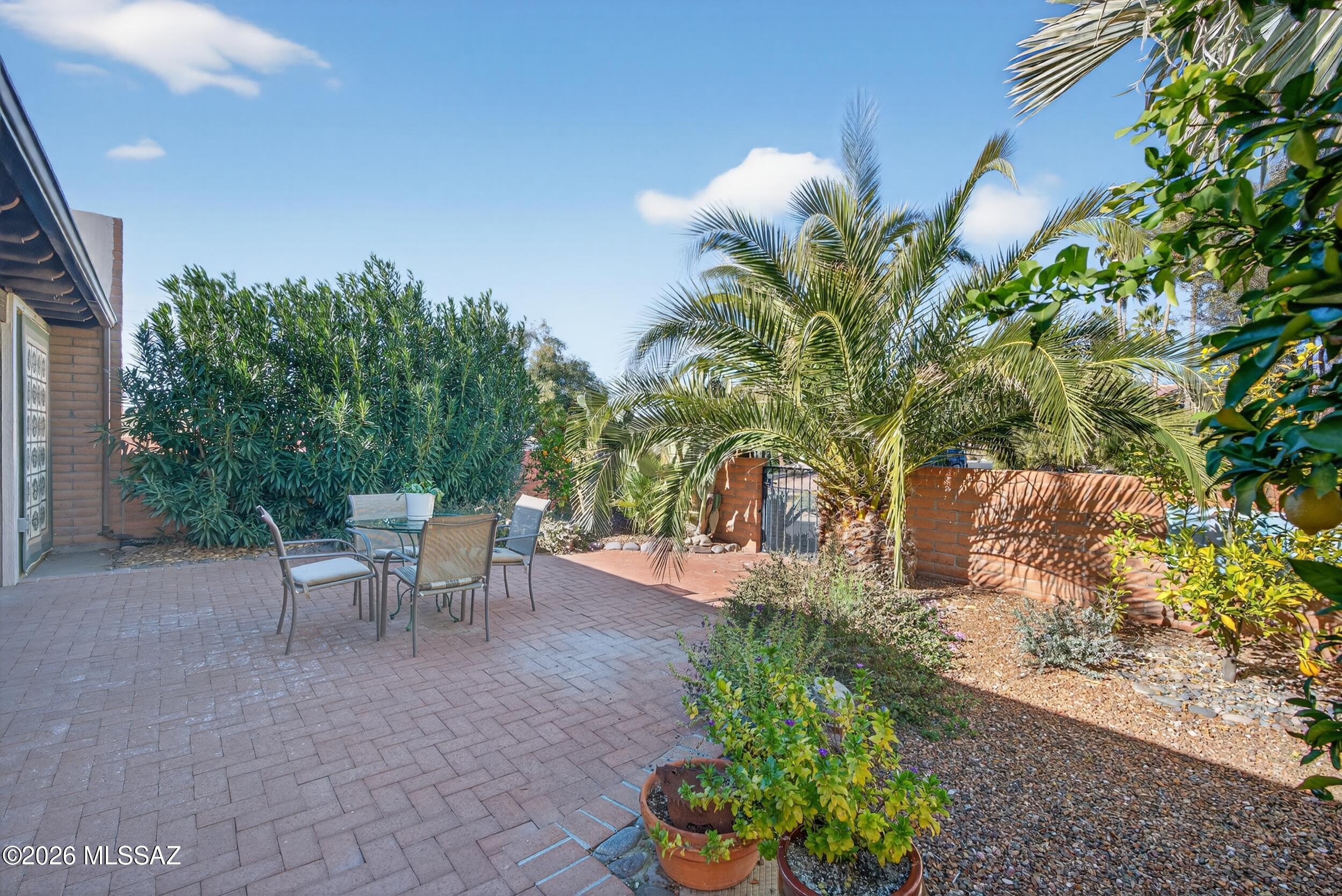 8641 N Candlewood Loop