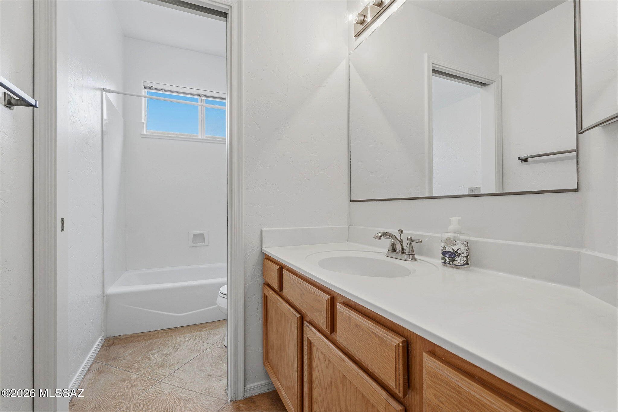 405 E Potters Wheel Court