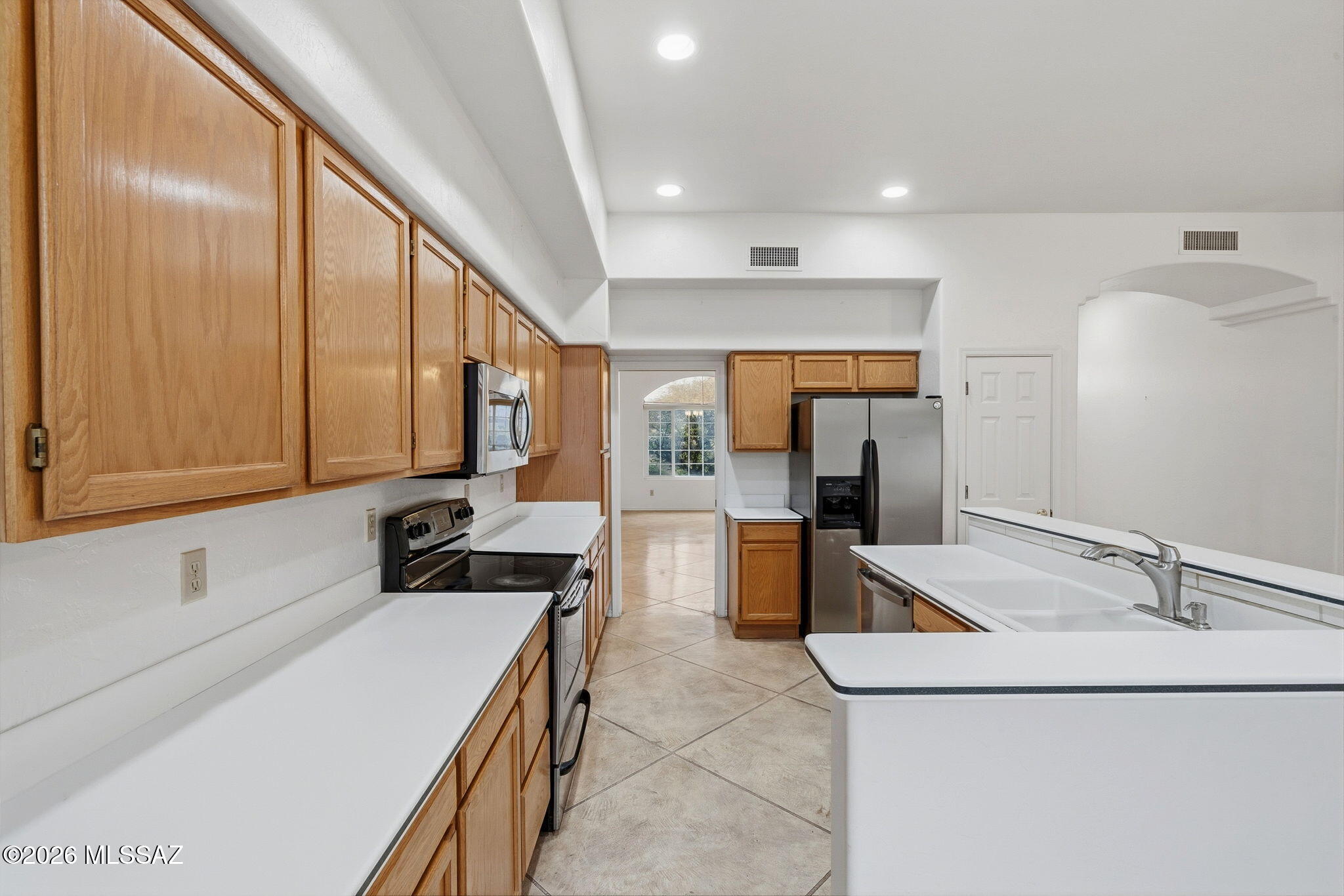 405 E Potters Wheel Court