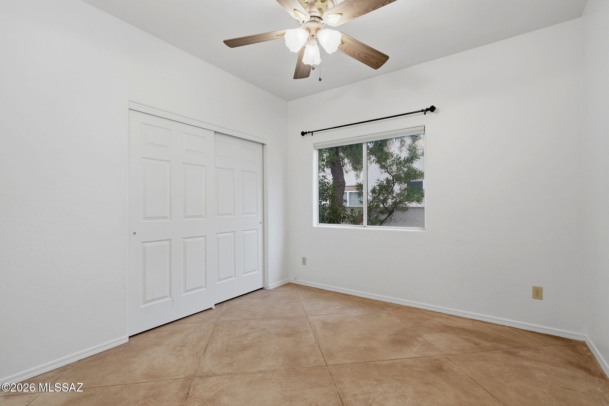 405 E Potters Wheel Court