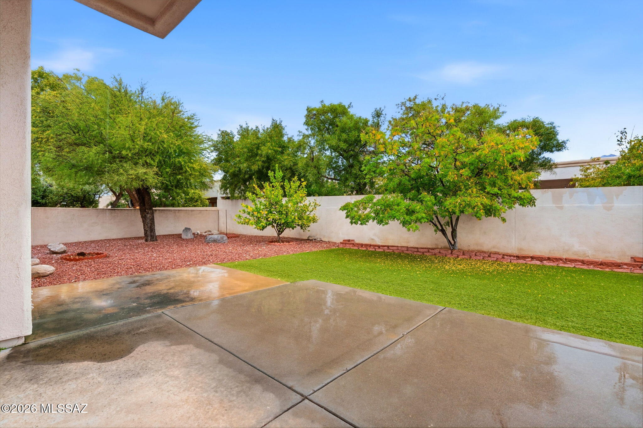 405 E Potters Wheel Court