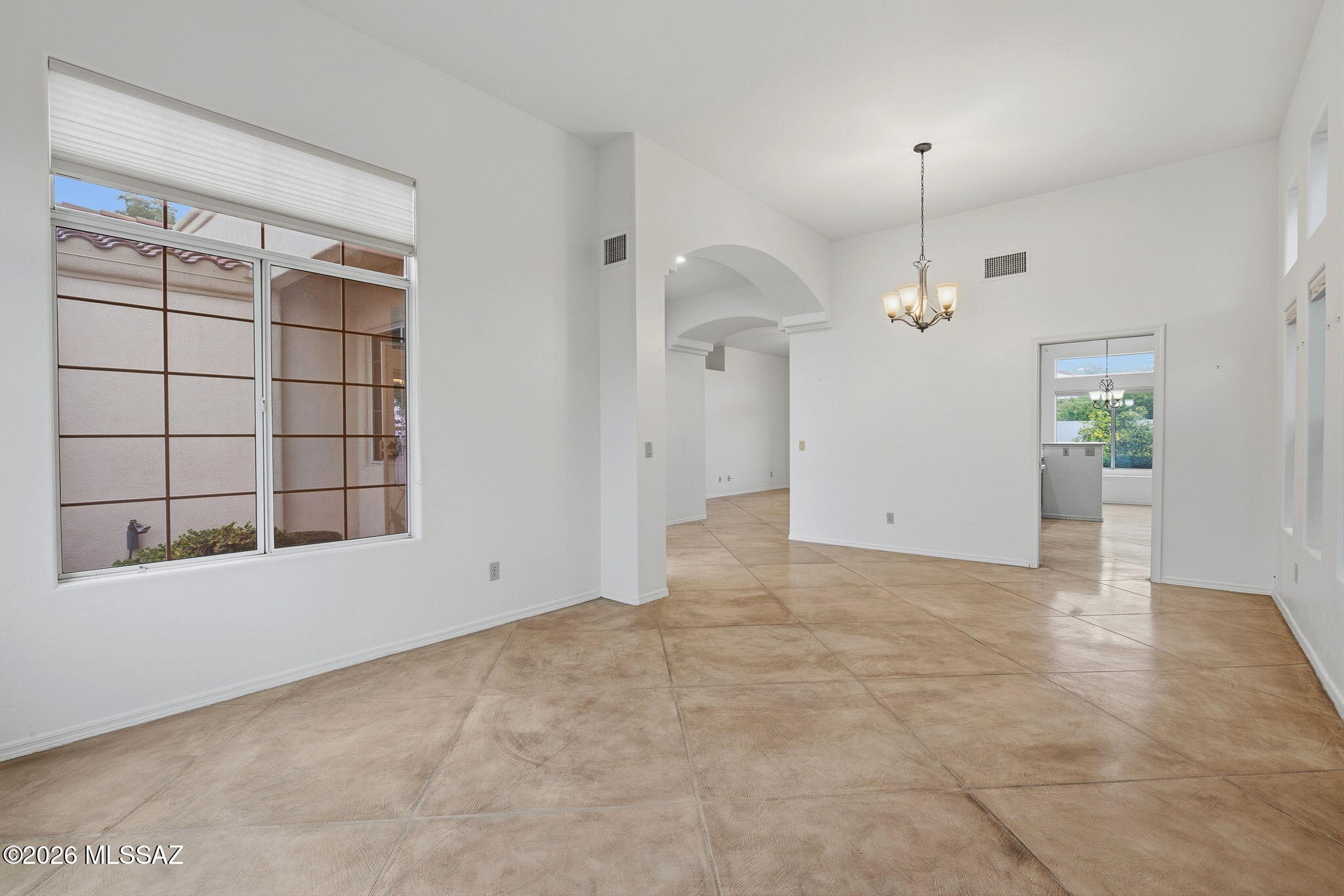 405 E Potters Wheel Court