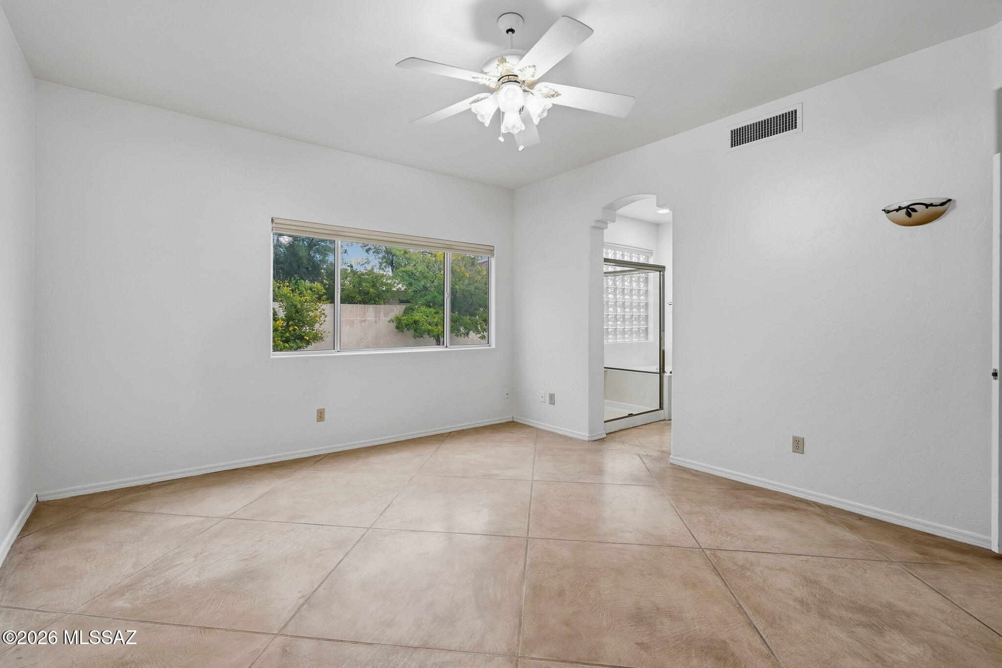 405 E Potters Wheel Court