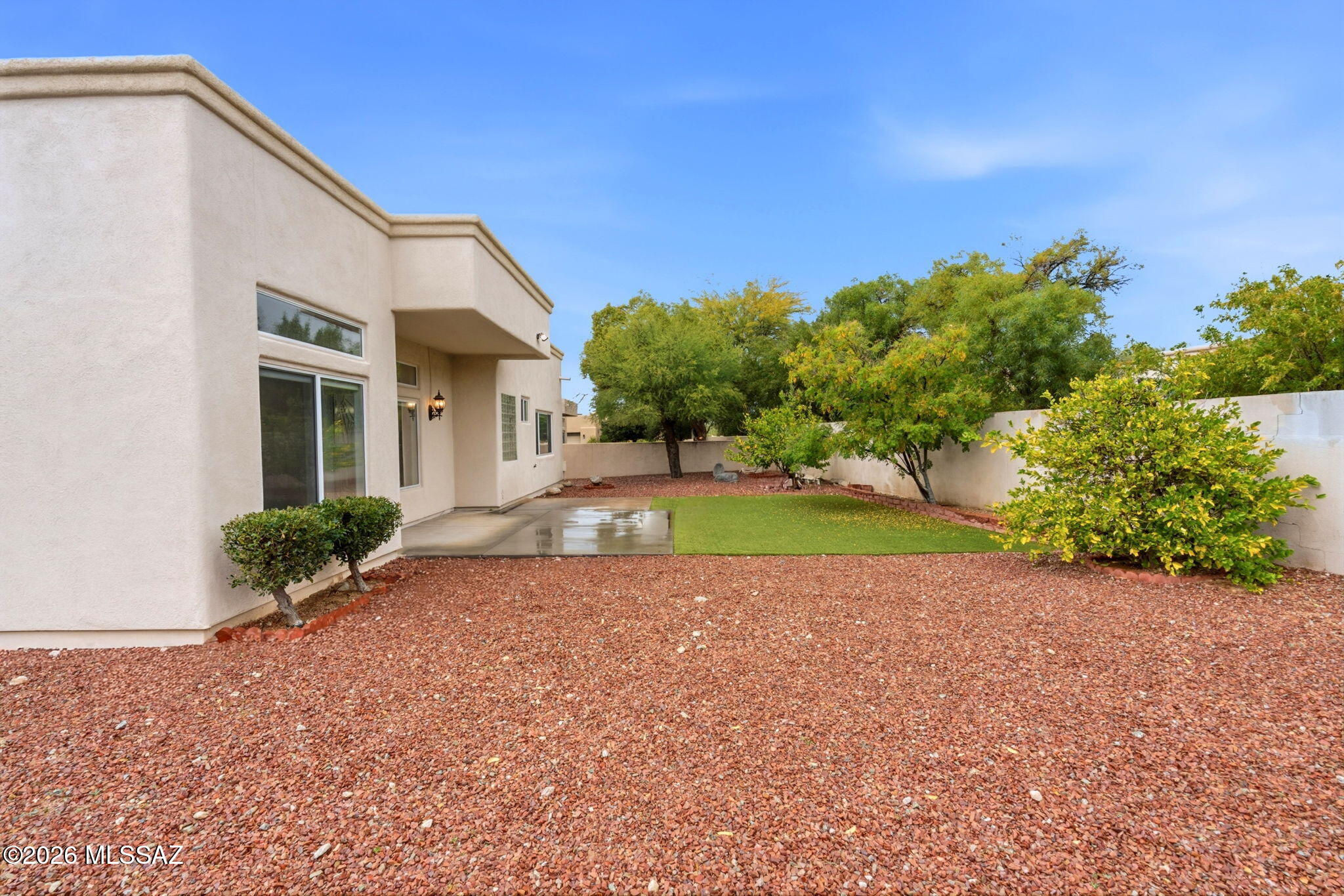 405 E Potters Wheel Court