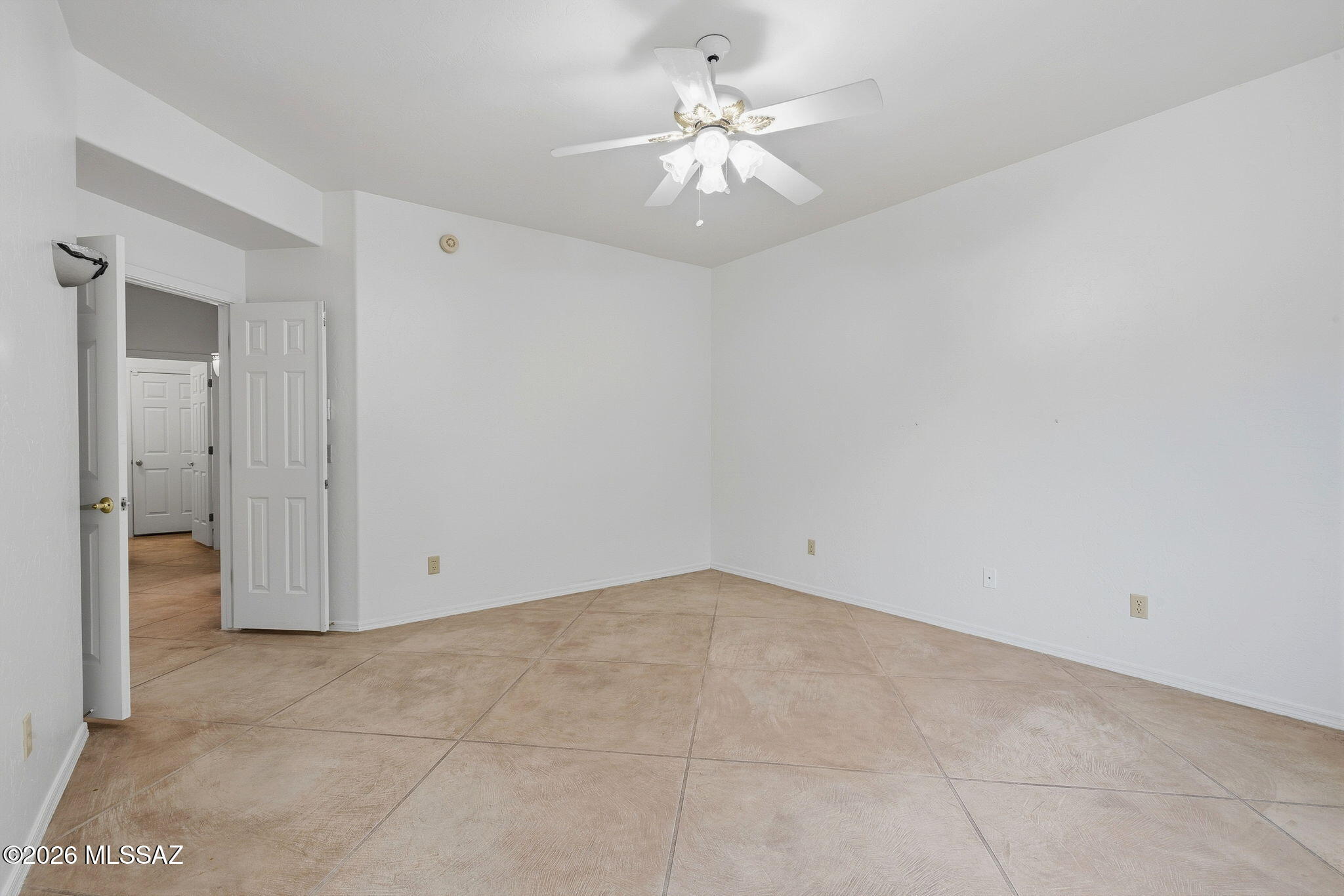 405 E Potters Wheel Court