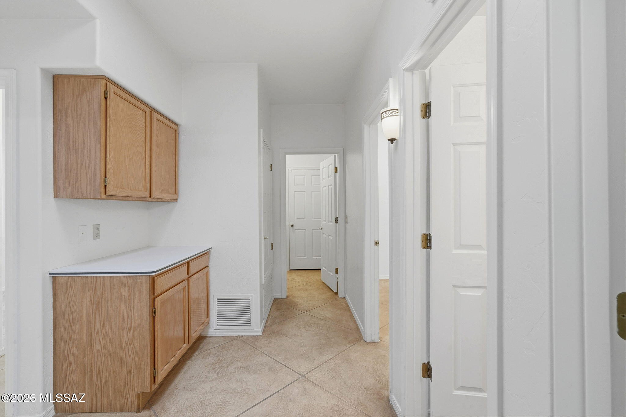 405 E Potters Wheel Court
