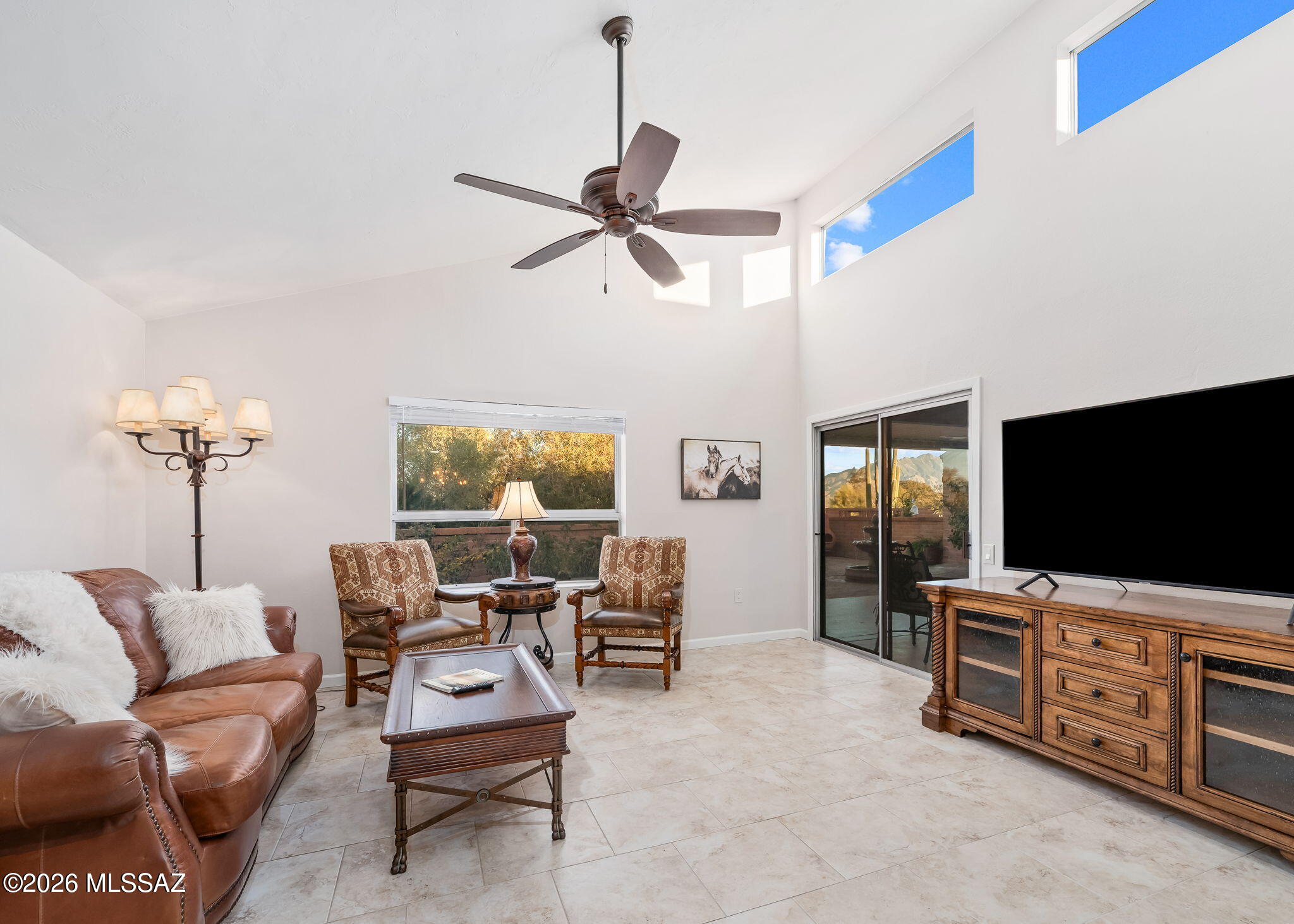 2742 S Via Del Bac
