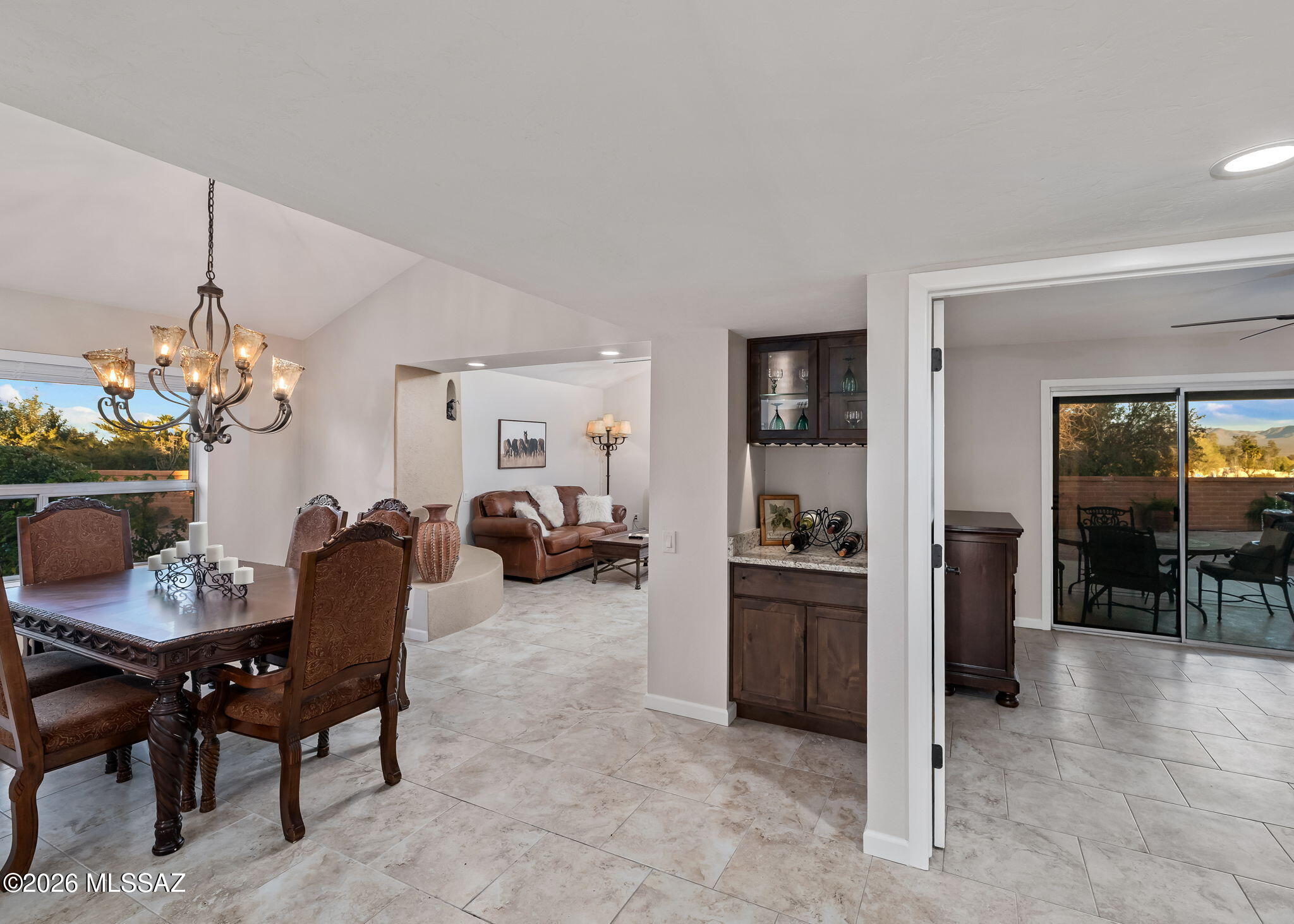 2742 S Via Del Bac