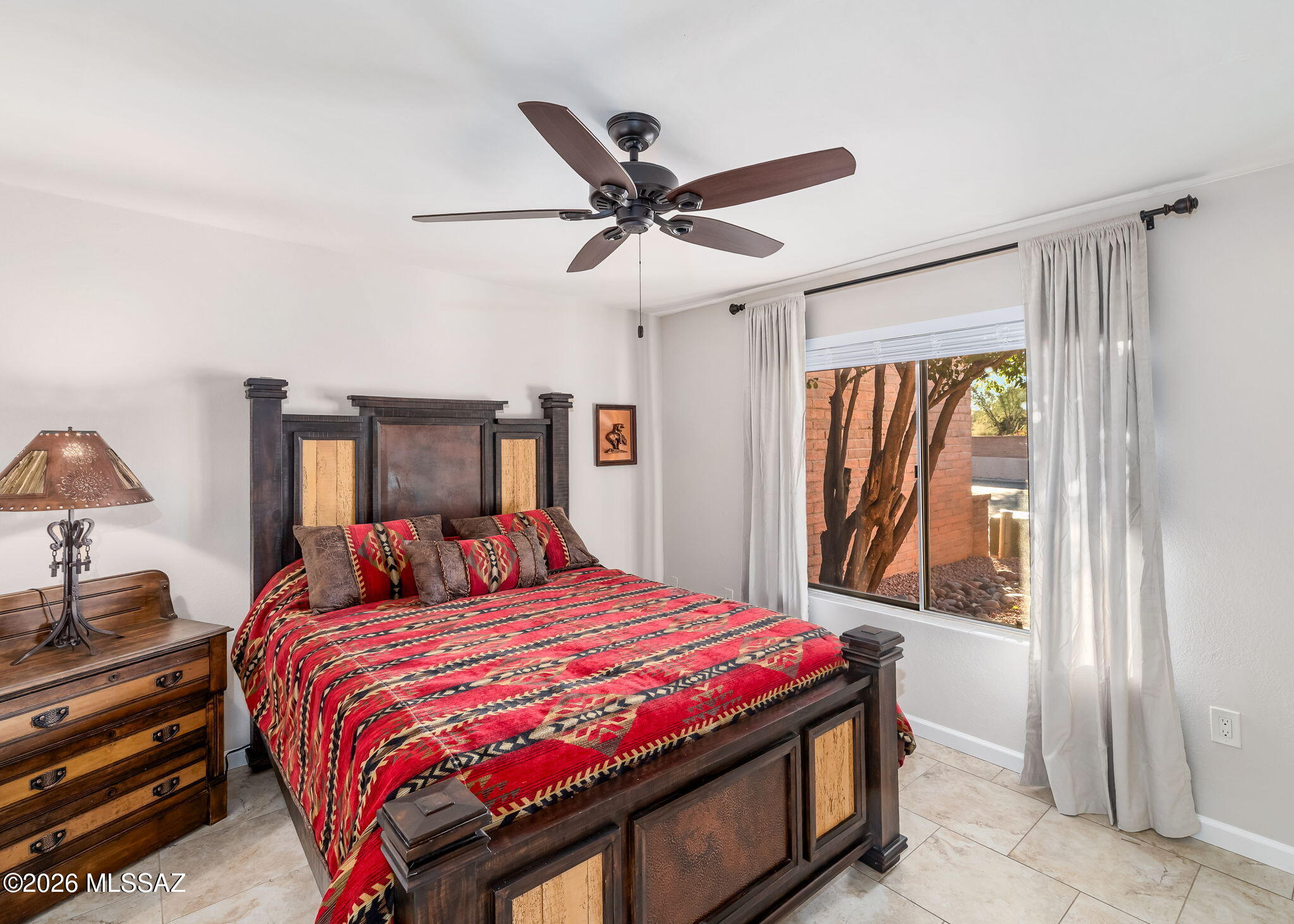 2742 S Via Del Bac