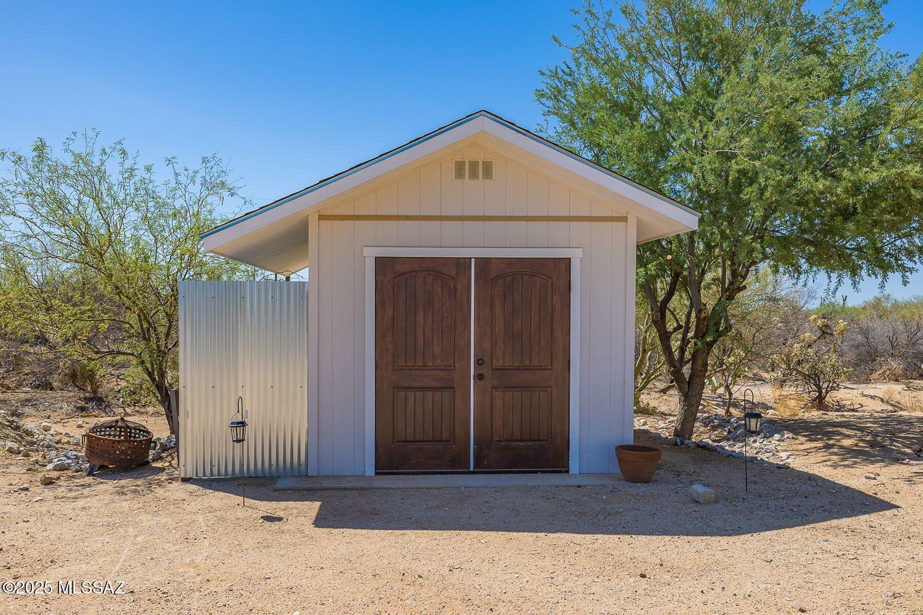 3855 W Potvin Lane