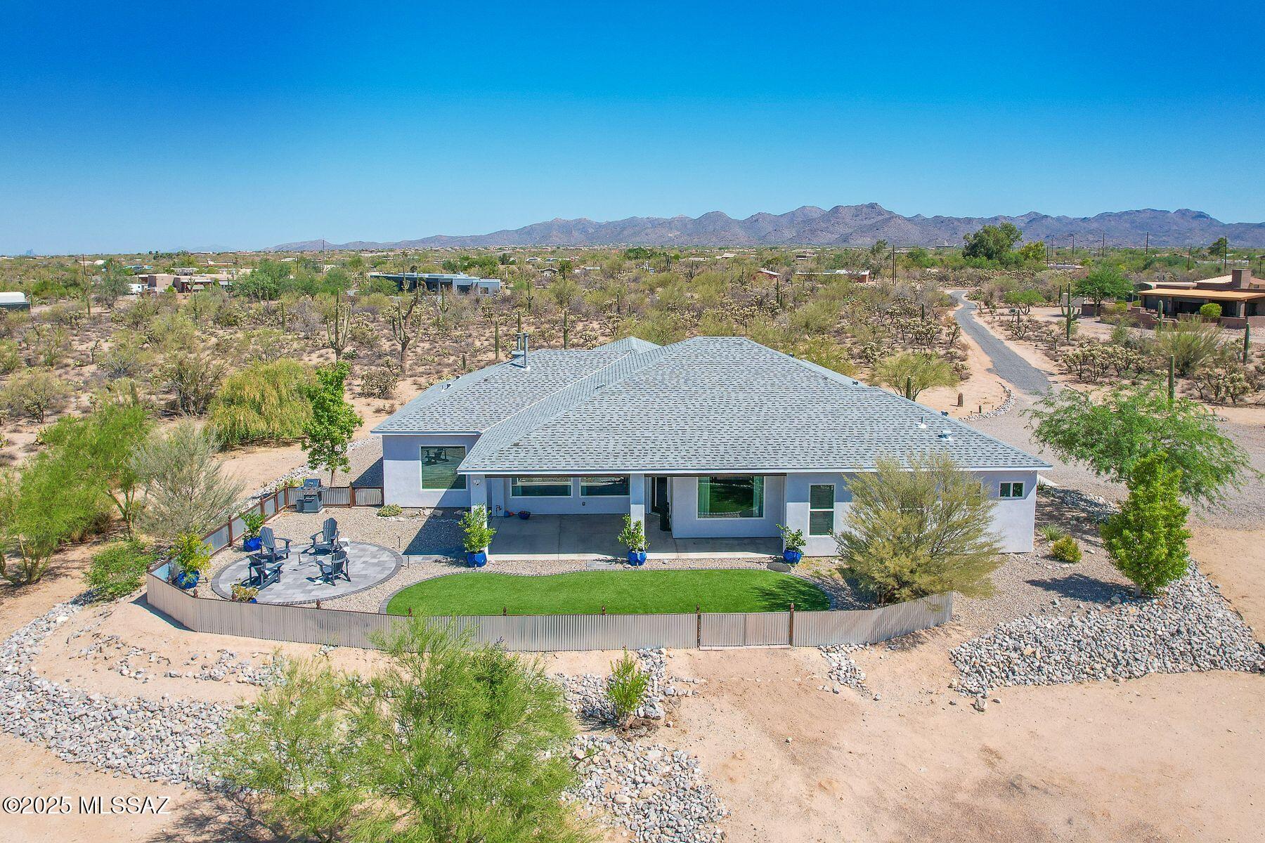 3855 W Potvin Lane