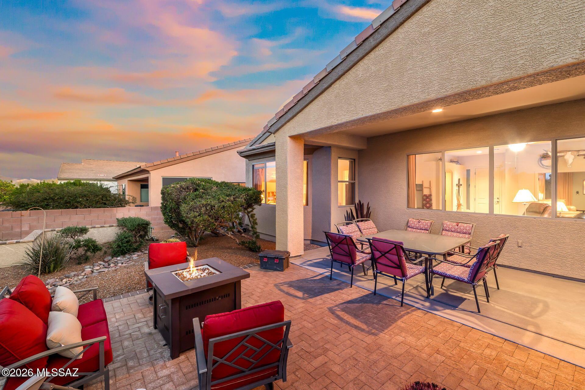 852 W Mountain Stone Drive