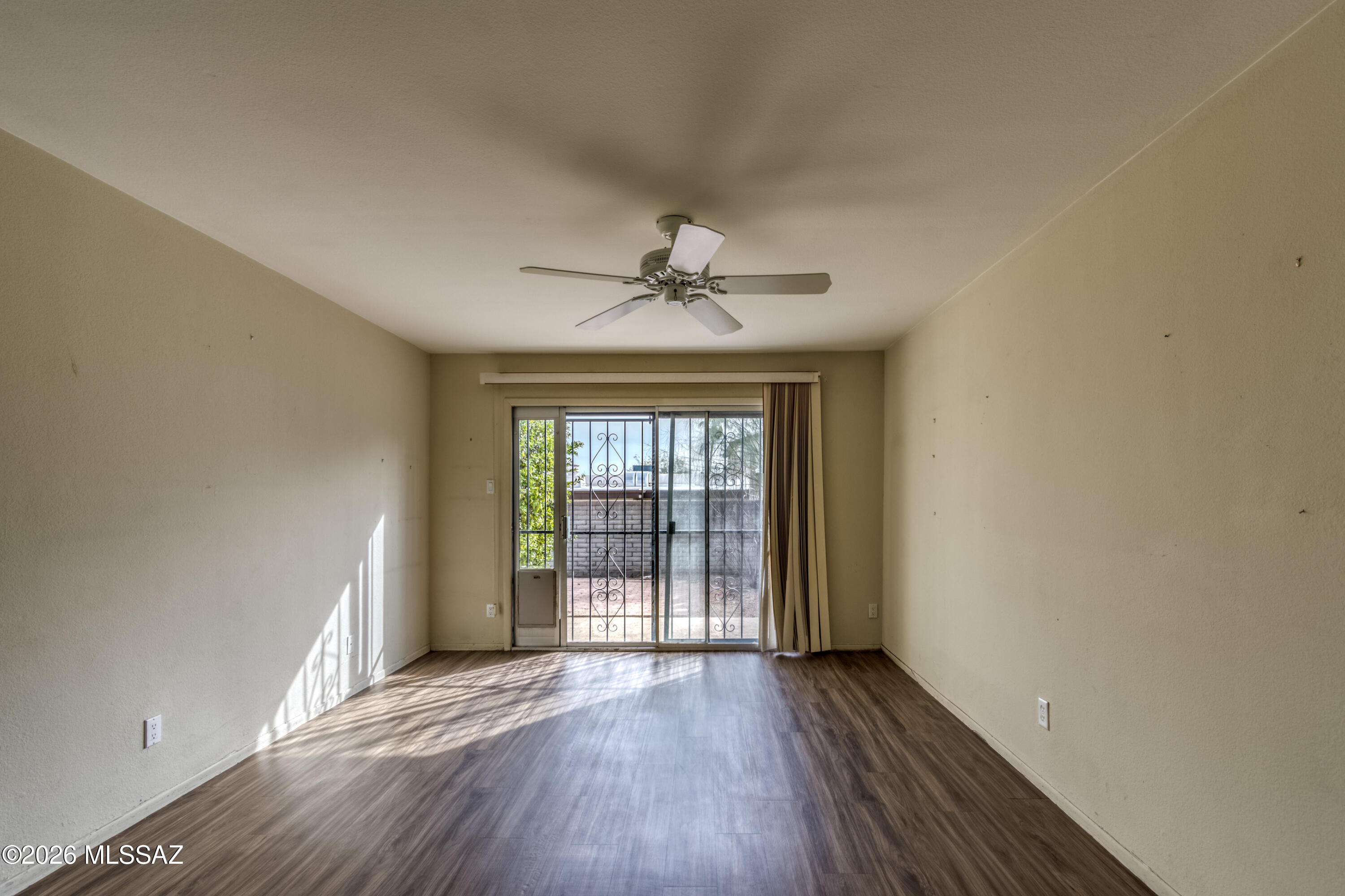 5922 N Placita Del Conde