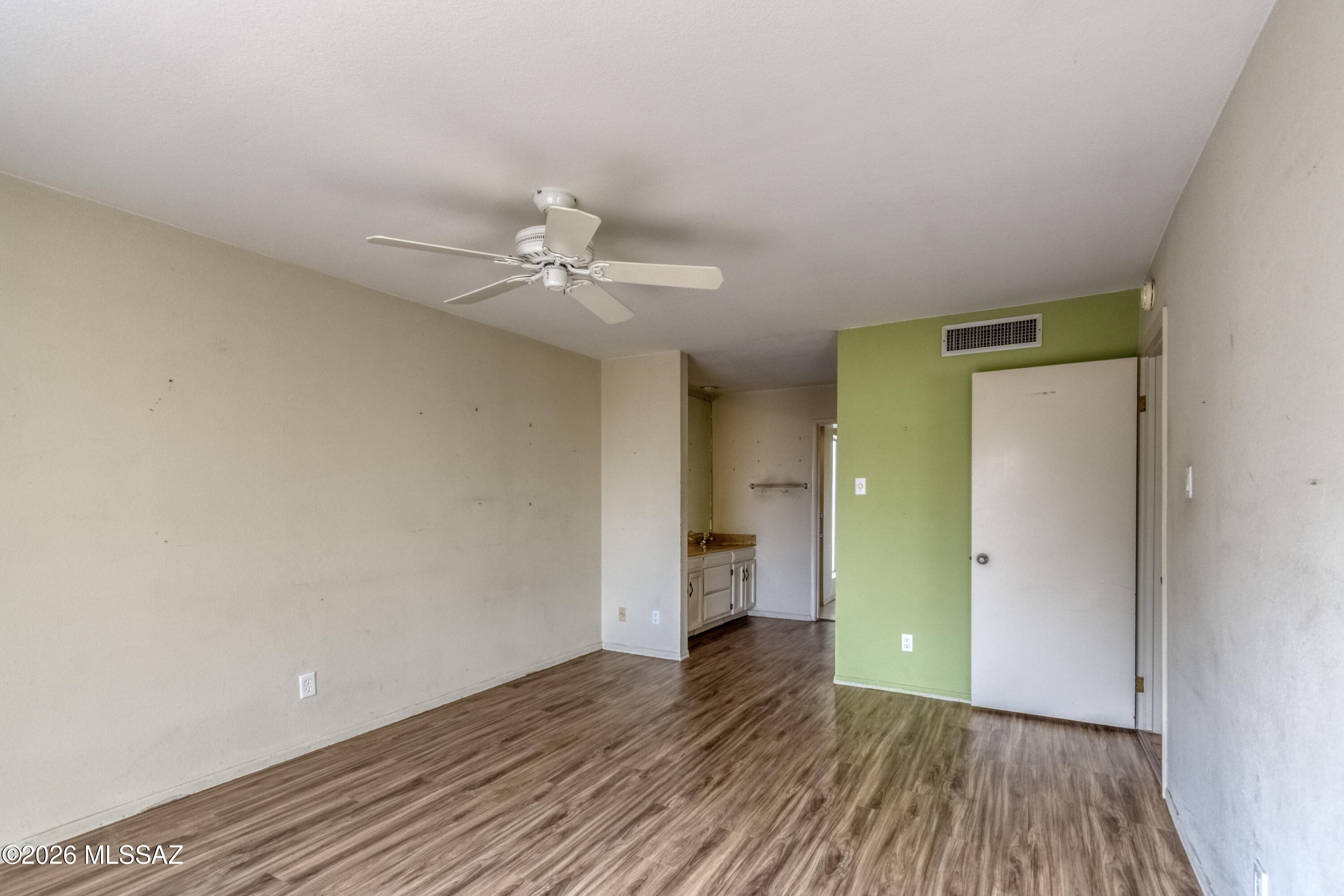 5922 N Placita Del Conde