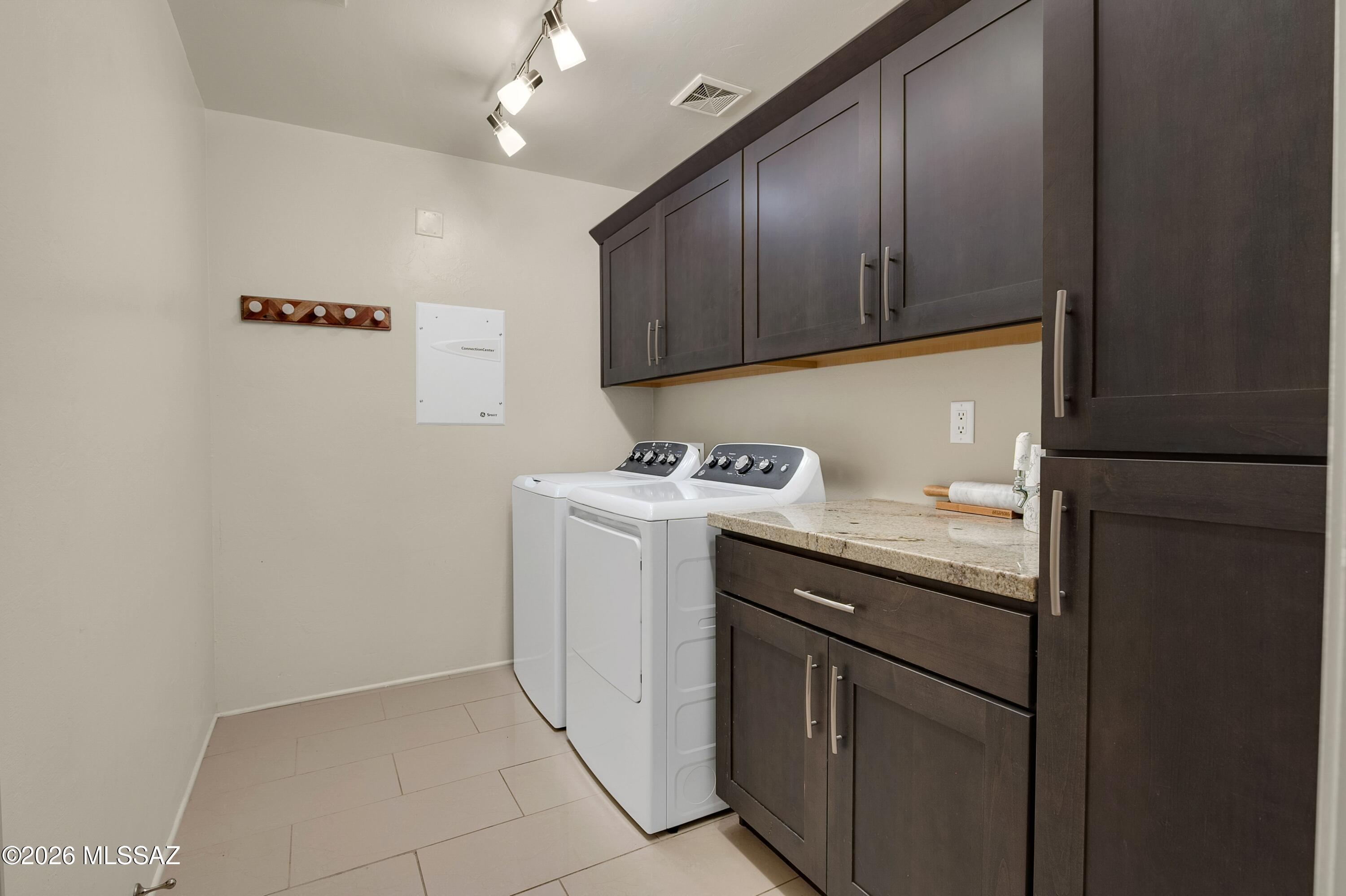 2465 N Silver Mosaic Drive