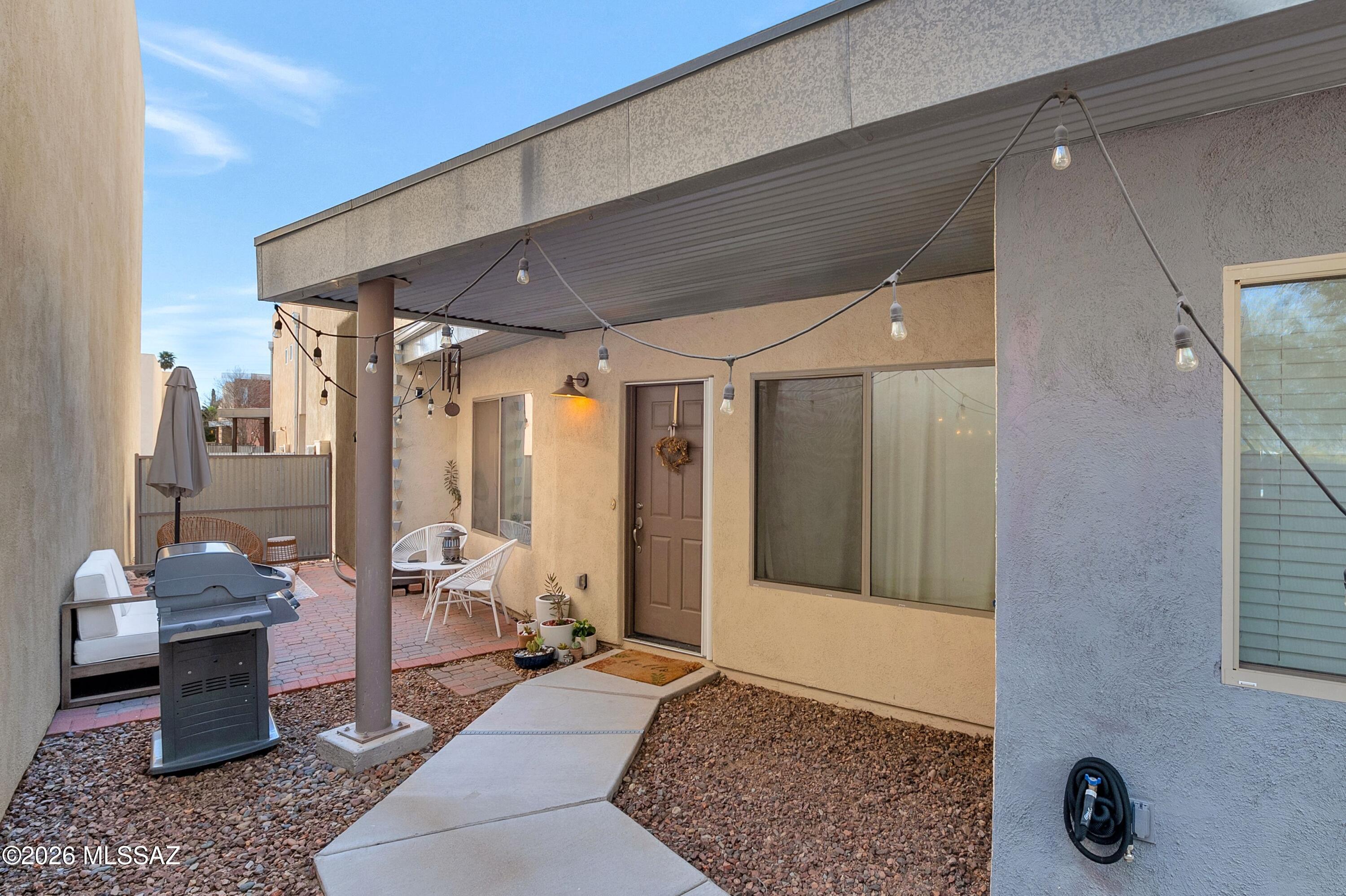 2465 N Silver Mosaic Drive